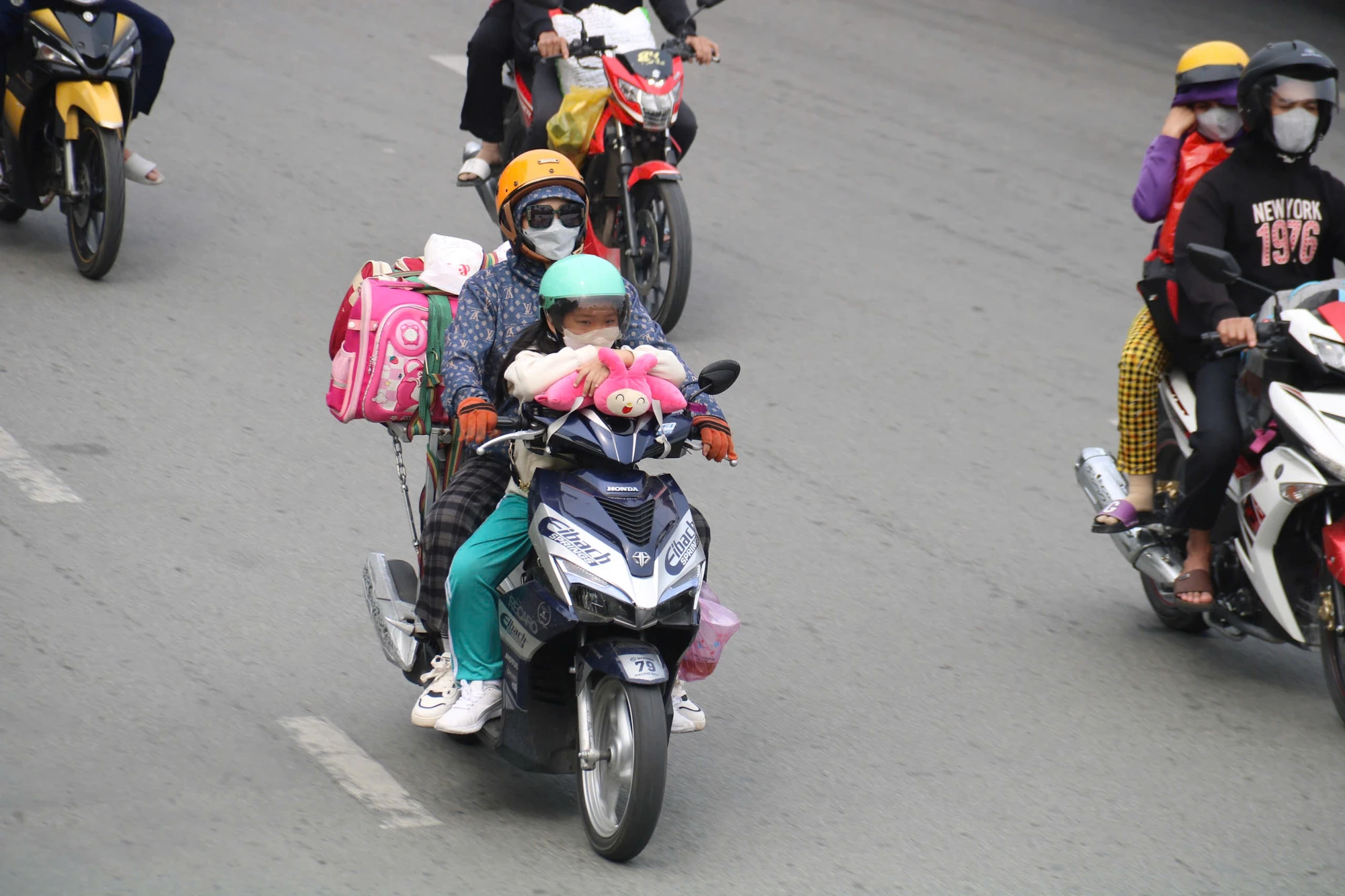 cua-ngo-phia-tay-217.jpg