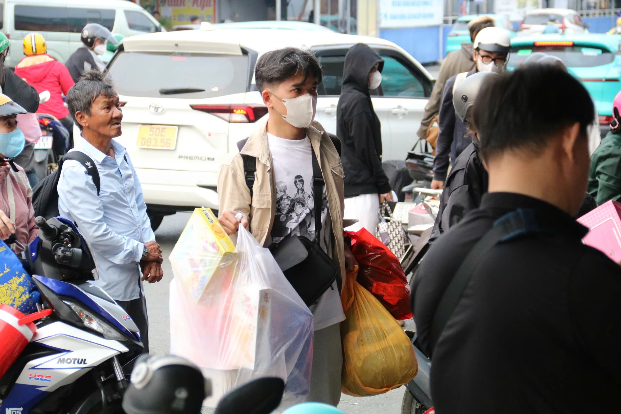 cua-ngo-phia-tay-244.jpg