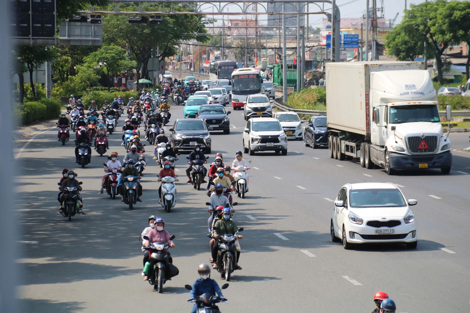 cua-ngo-phia-tay-302.jpg