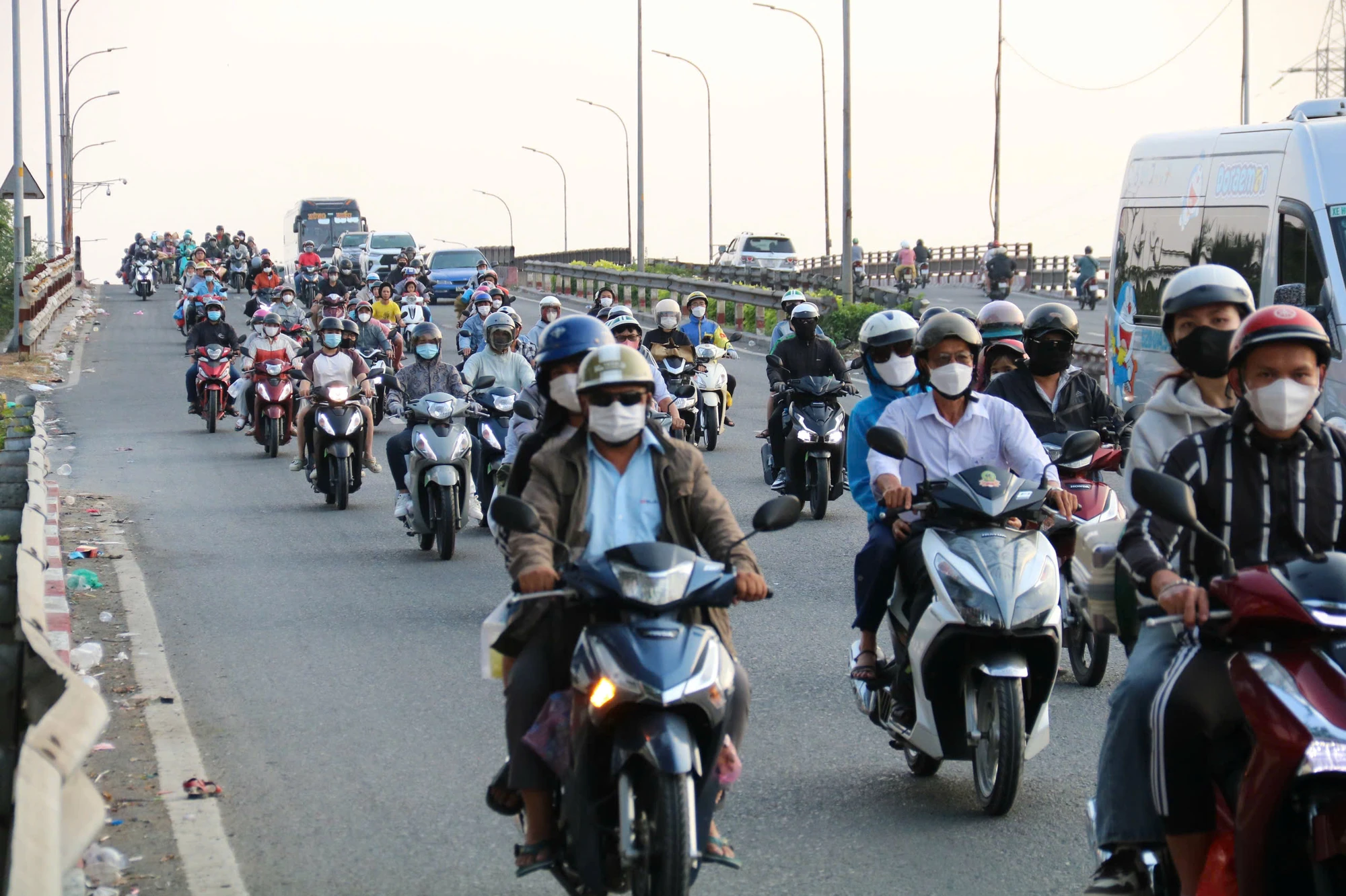 cua-ngo-phia-tay-314.jpg