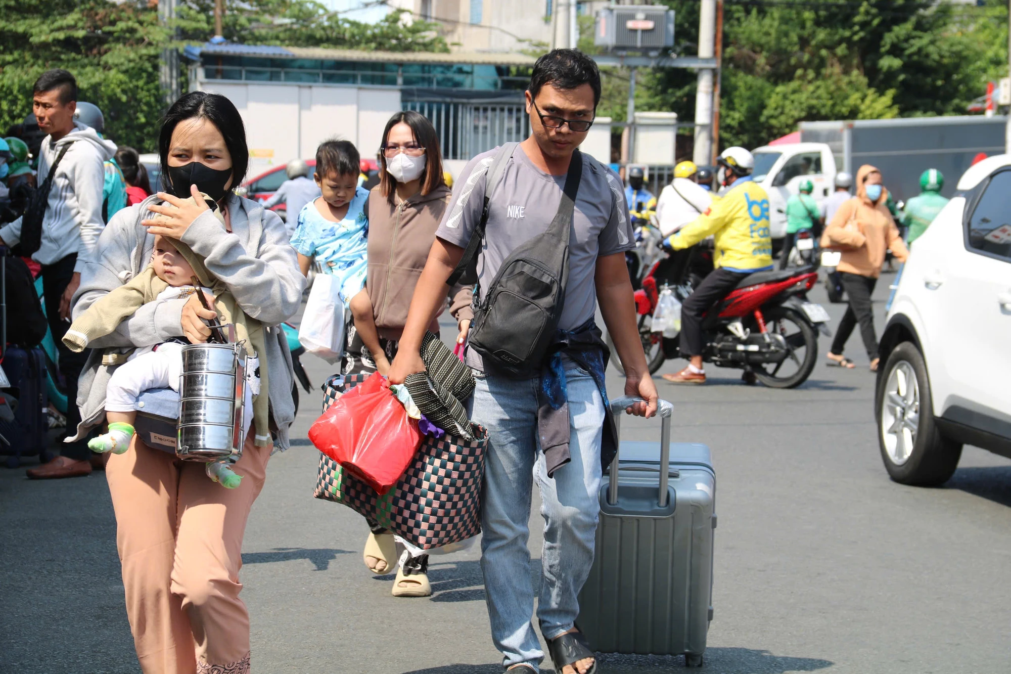 cua-ngo-phia-dong-62.jpg