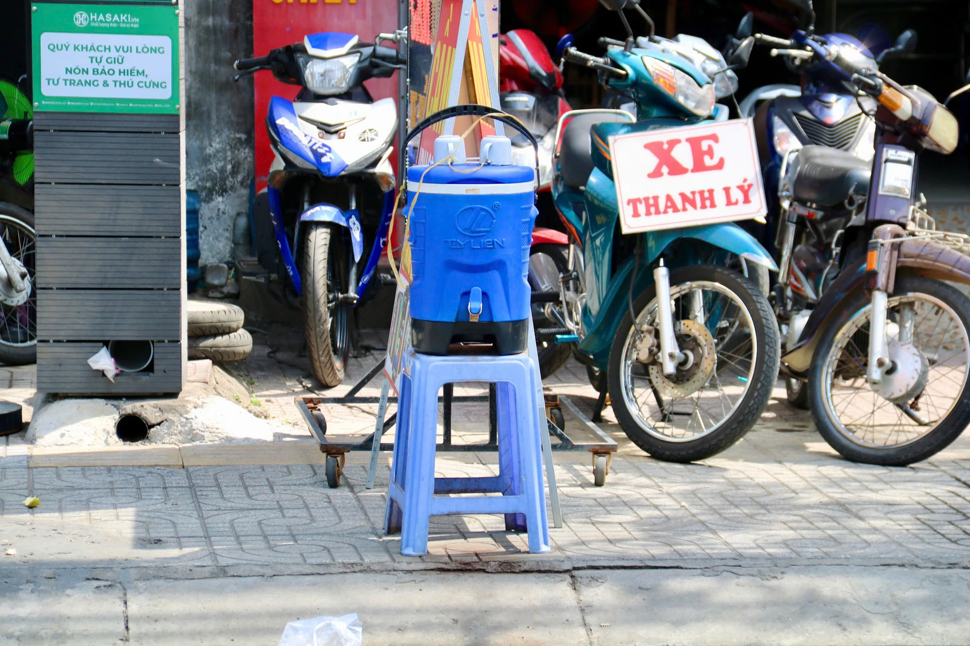 binh-nuoc-mien-phi-2.jpg