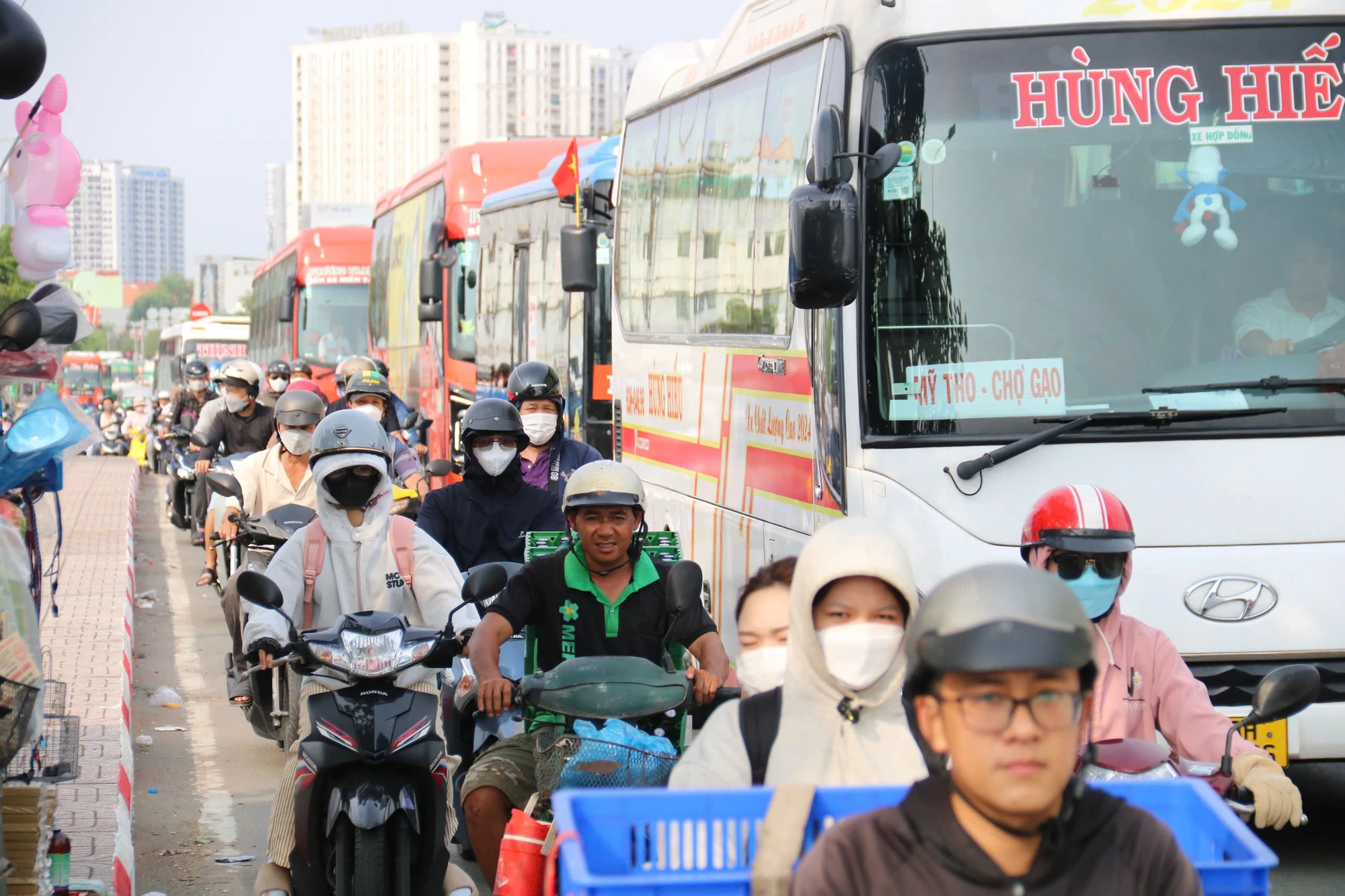 cua-ngo-phia-tay-361.jpg
