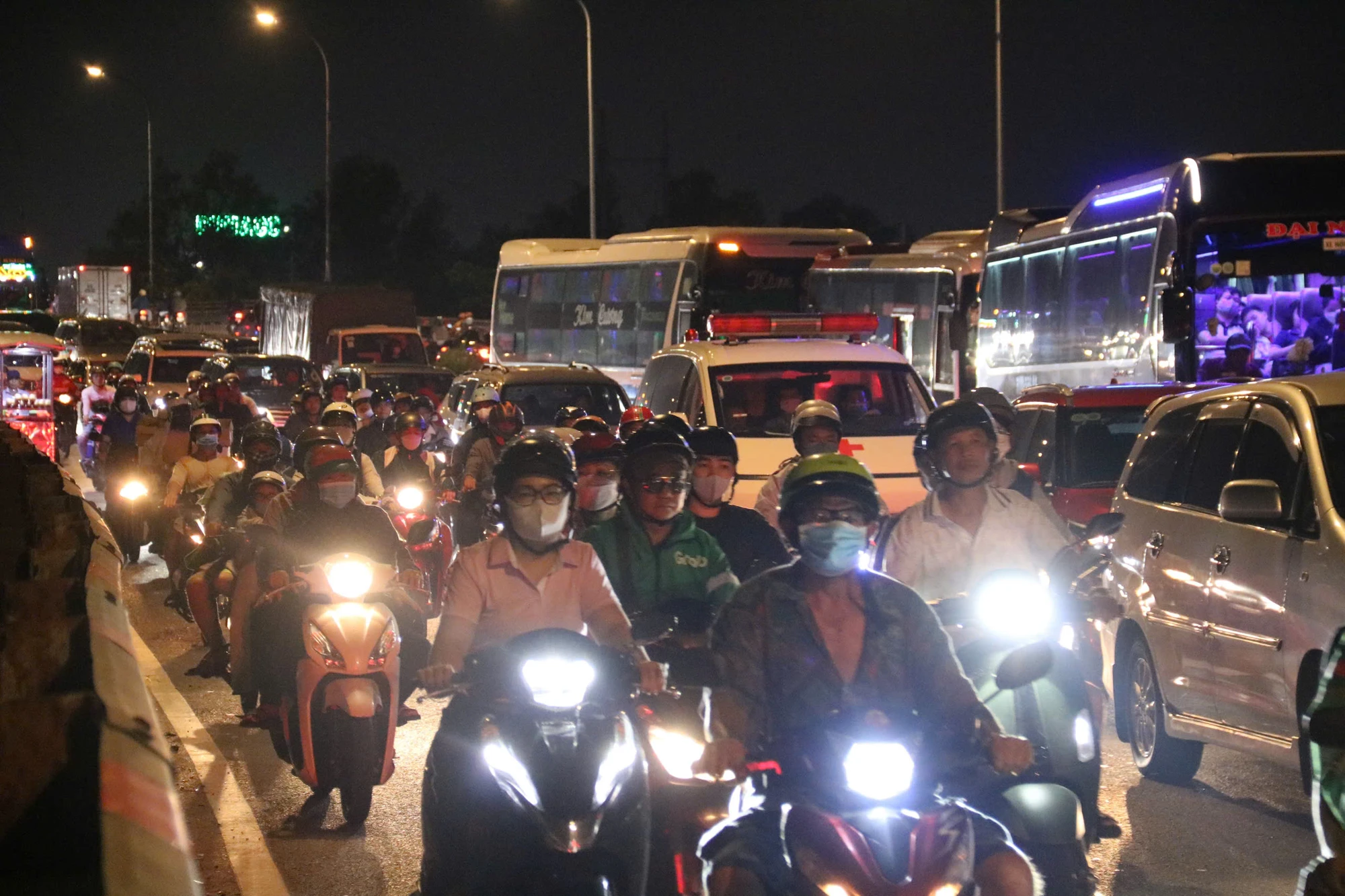 duong-ve-mien-tay-38.jpg