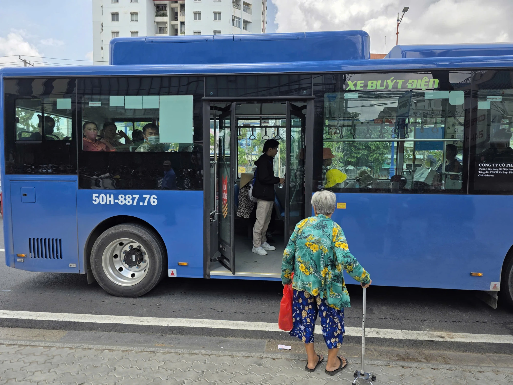 xe-buyt-moi-34.jpg