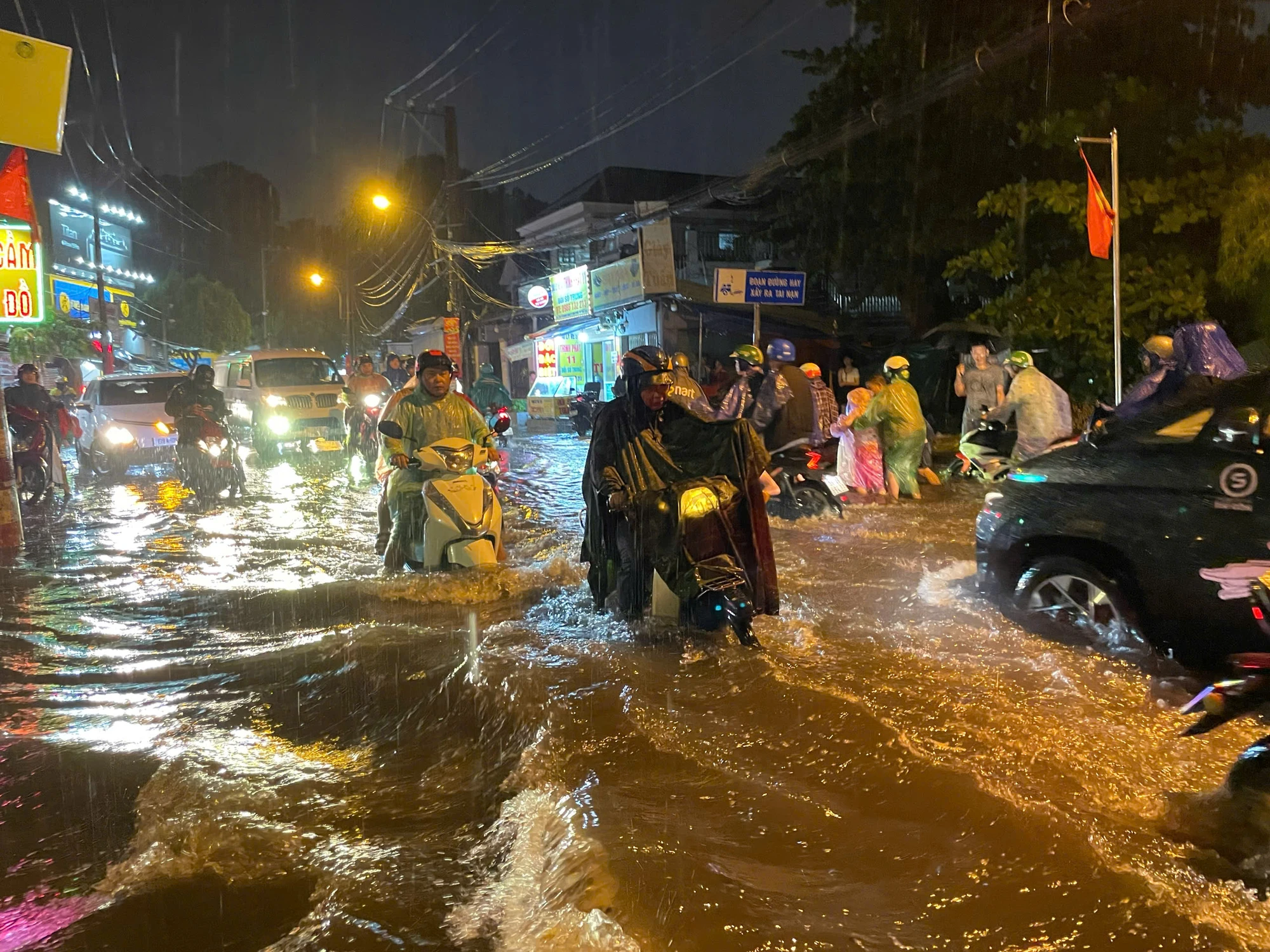 nhieu-tuyen-duong-11.jpg
