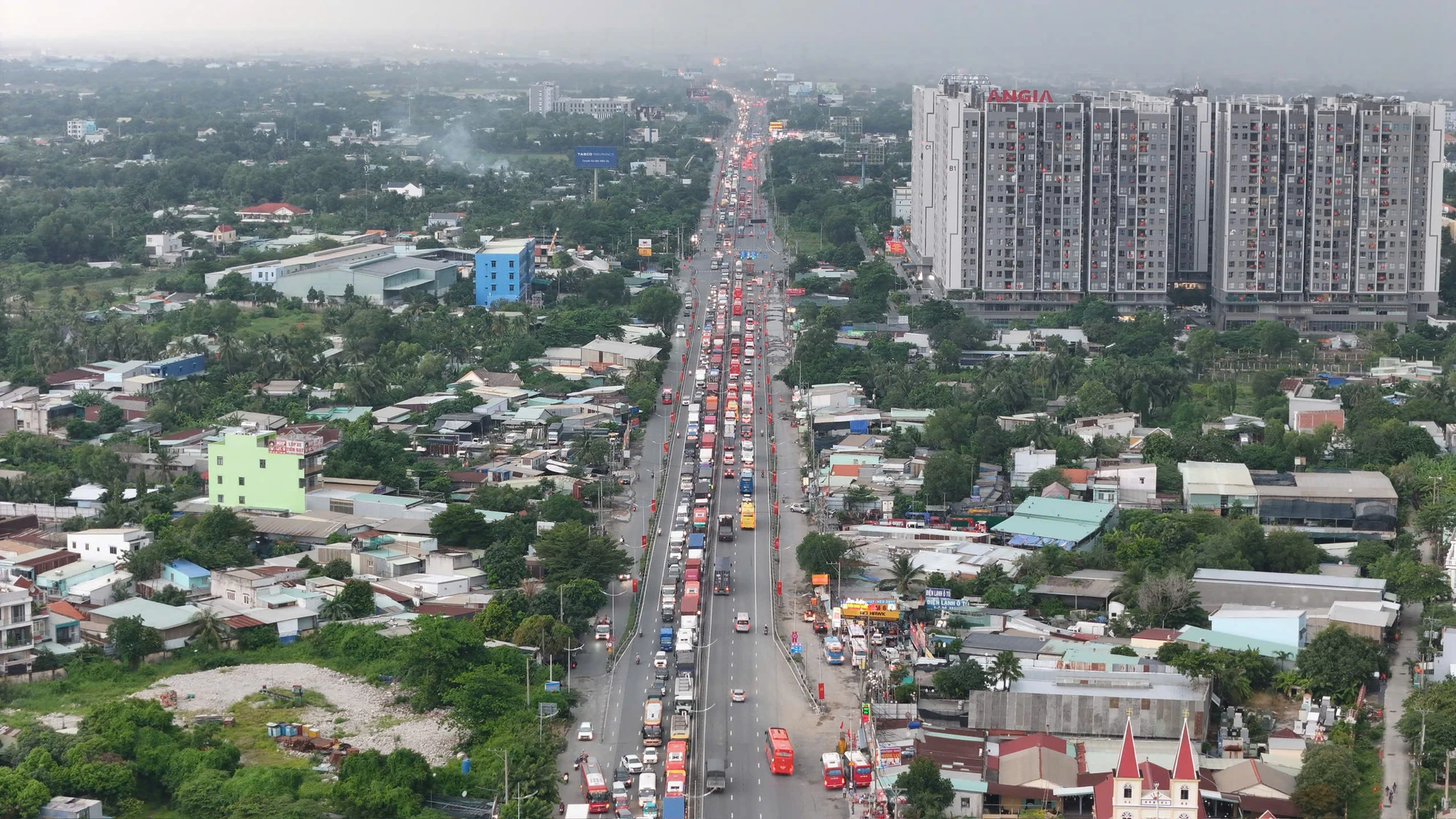 cua-ngo-phia-tay-14.jpg