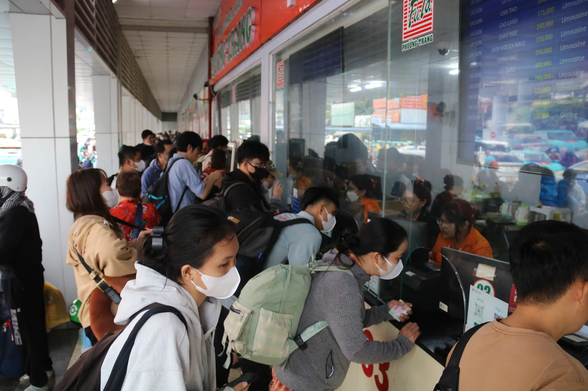 cua-ngo-phia-tay-27.jpg