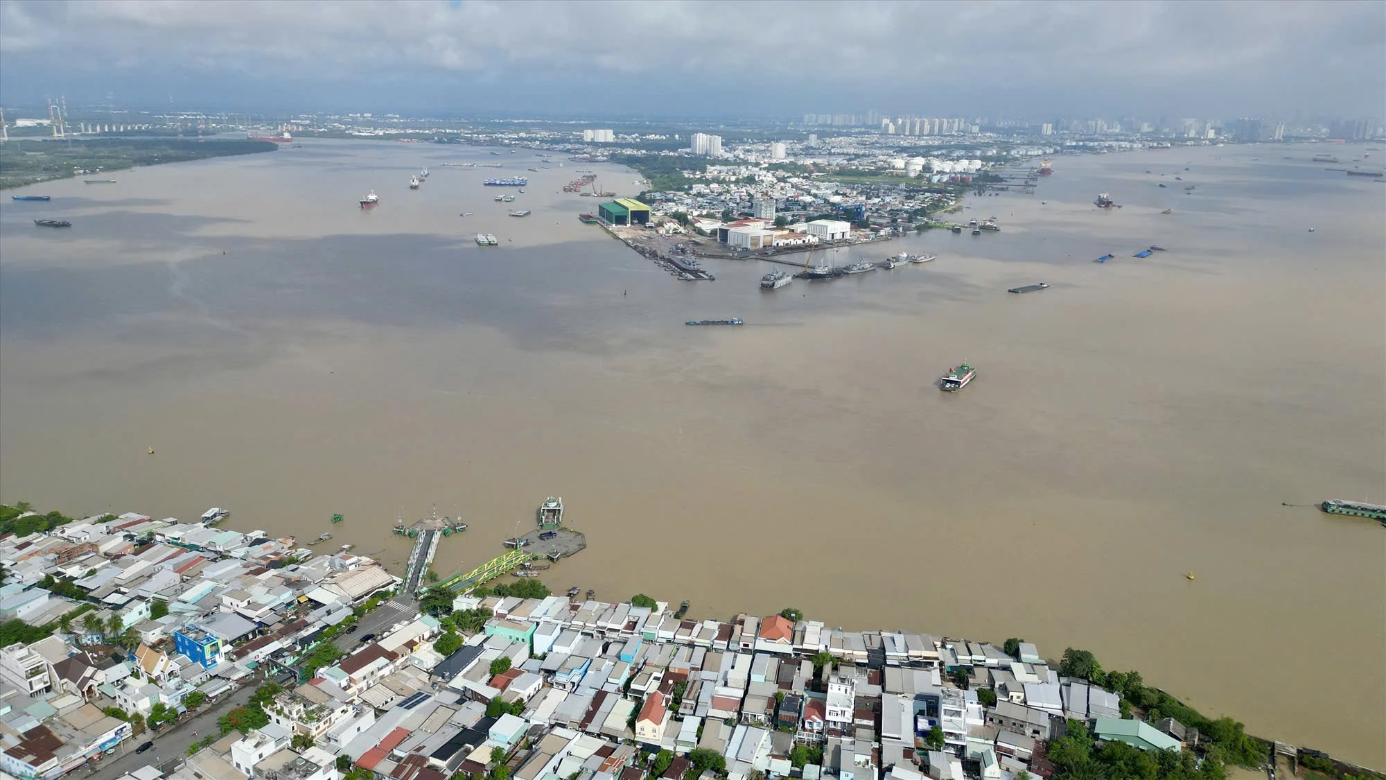 pha-binh-khanh-1.jpg