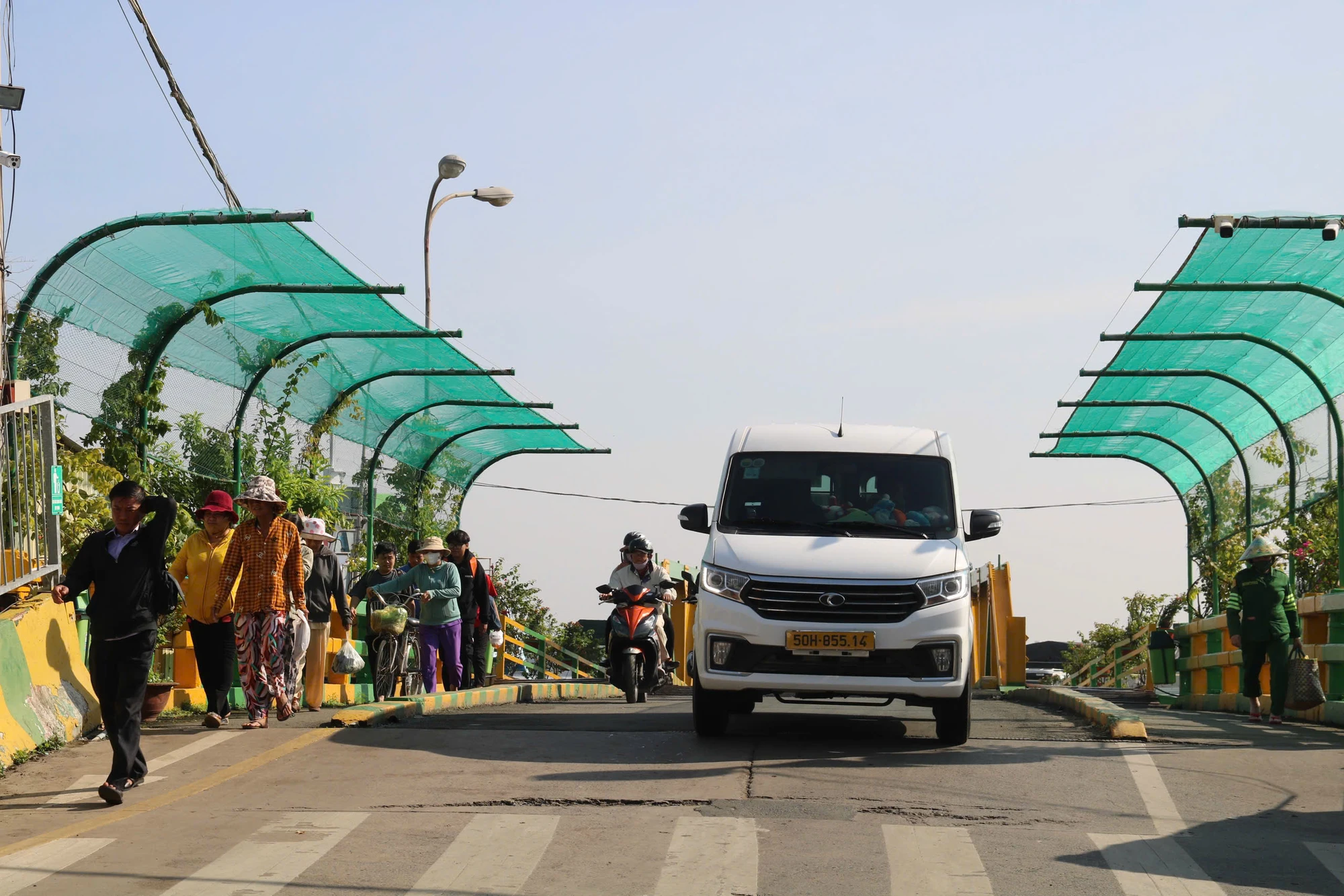 pha-binh-khanh-4.jpg