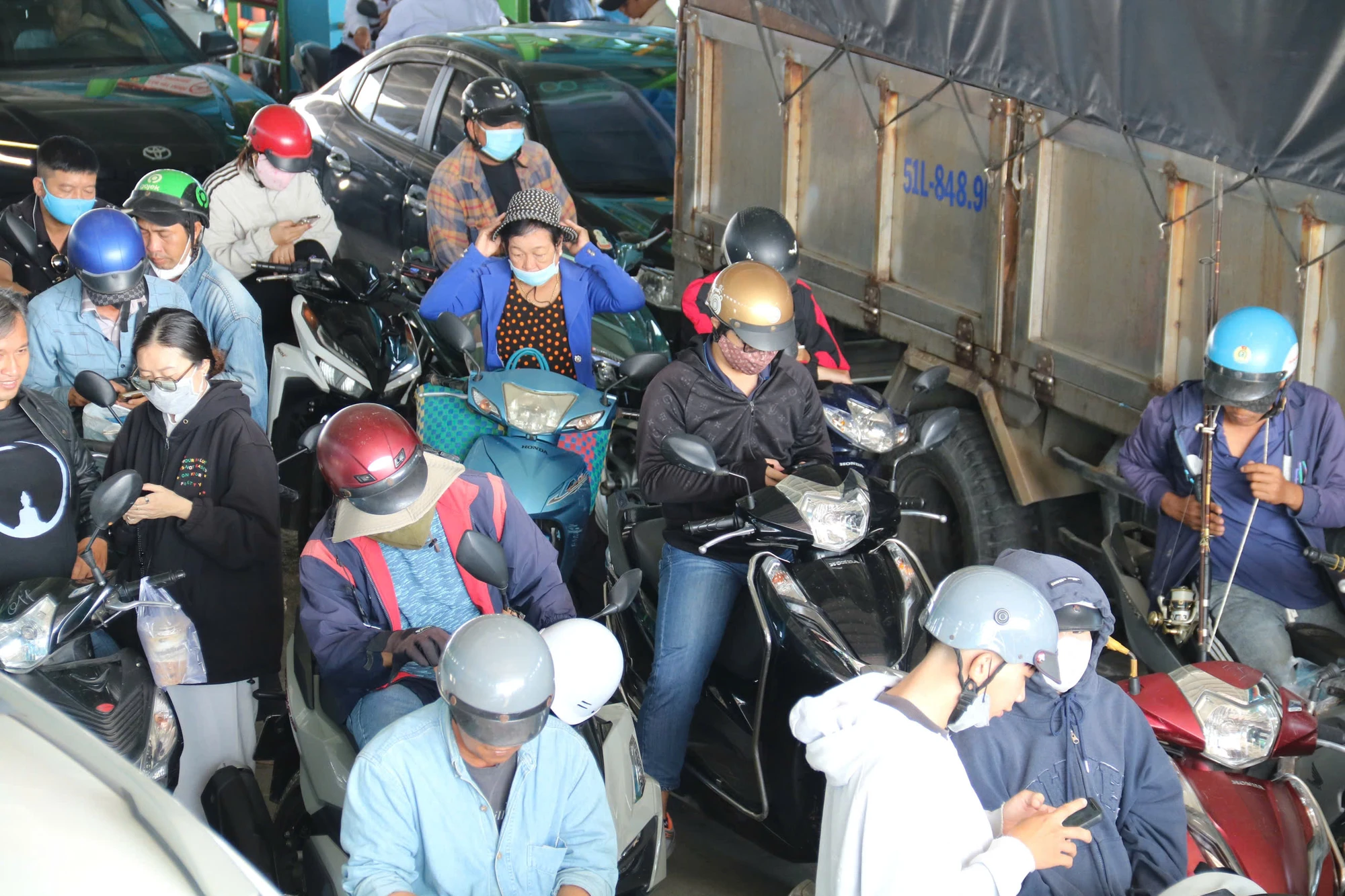 pha-binh-khanh-6.jpg