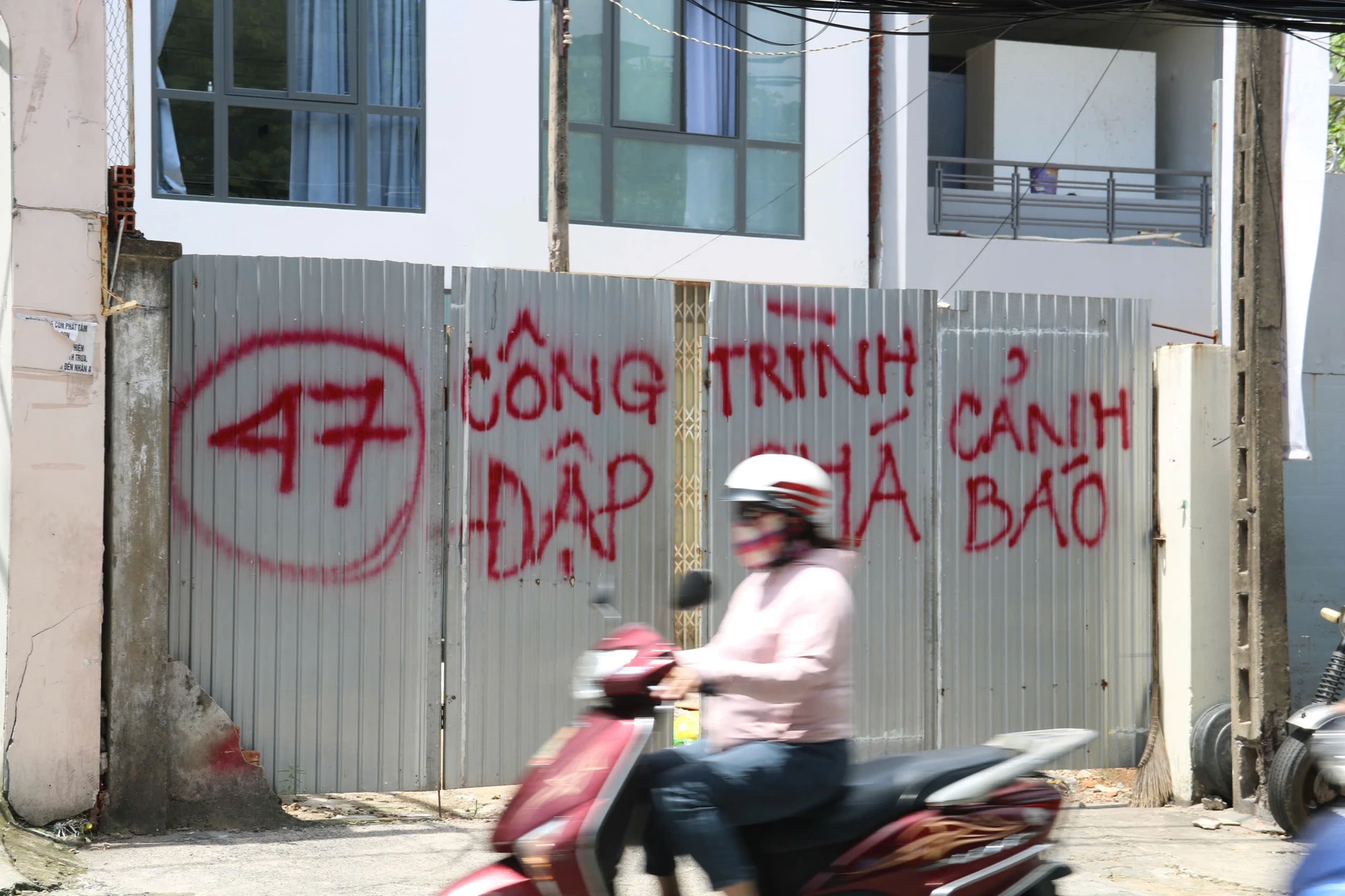 Hối hả giải phóng mặt bằng dự án cầu đường Nguyễn Khoái