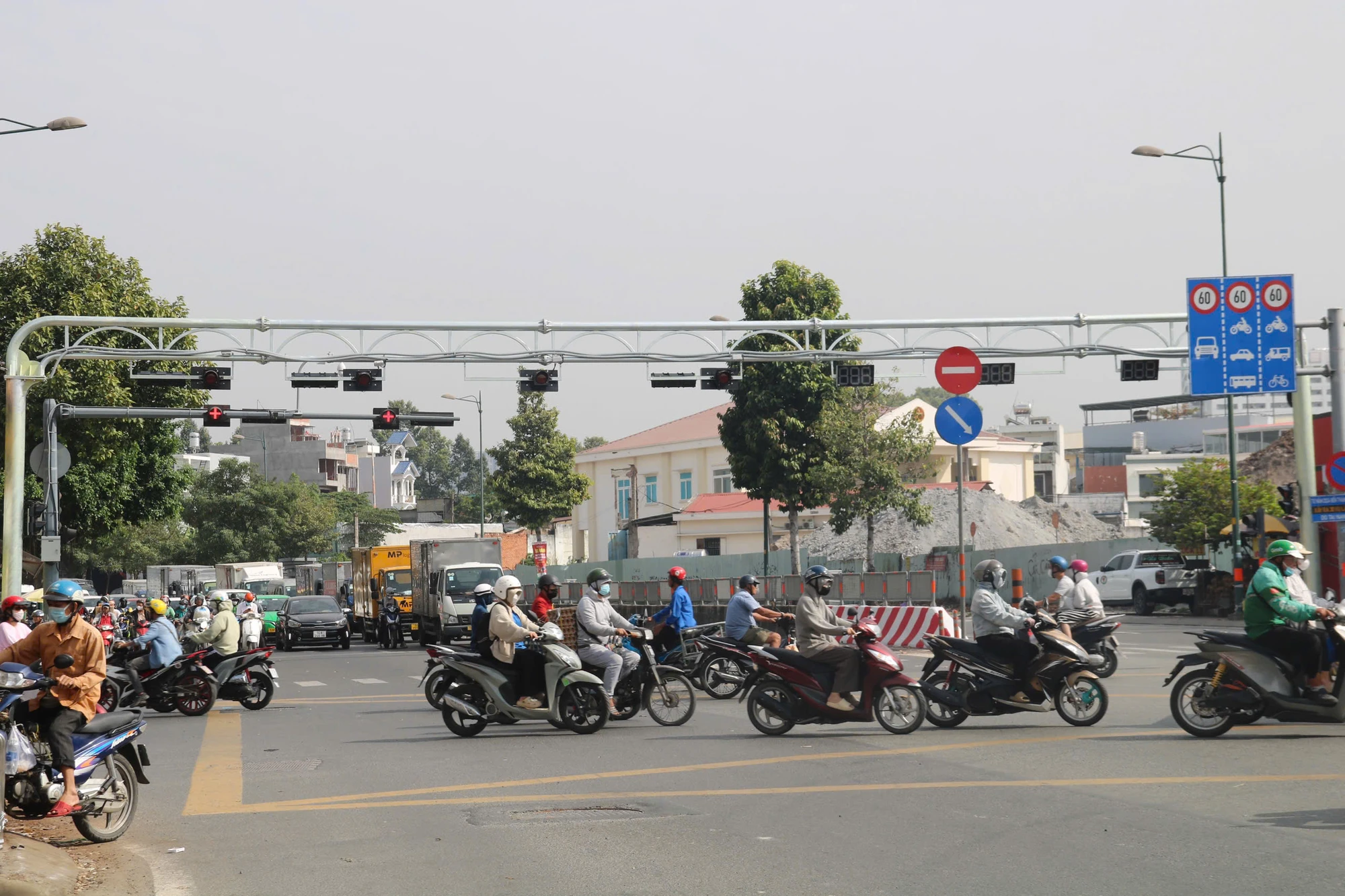den-tin-hieu-1.jpg