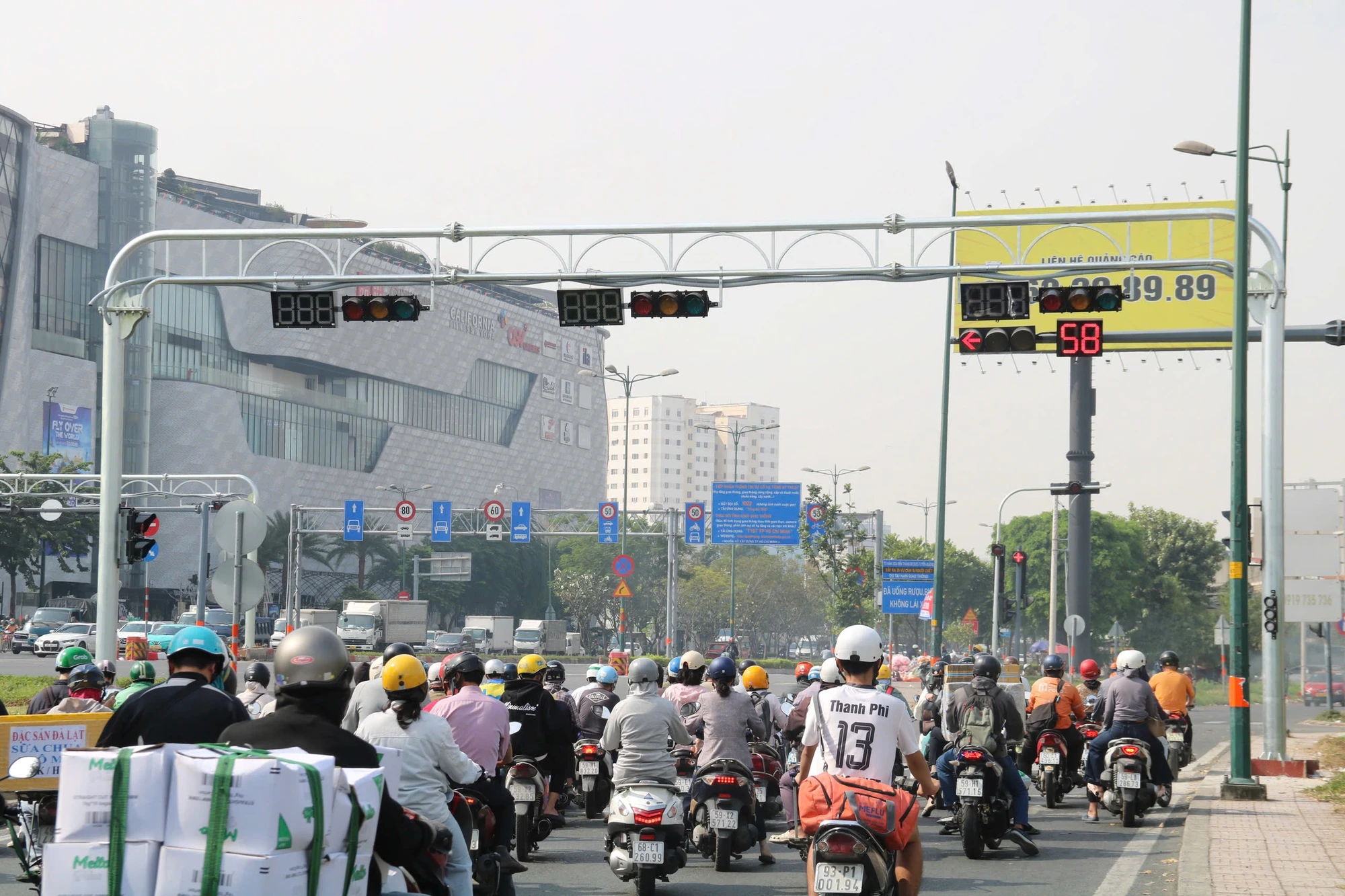 den-tin-hieu-8.jpg