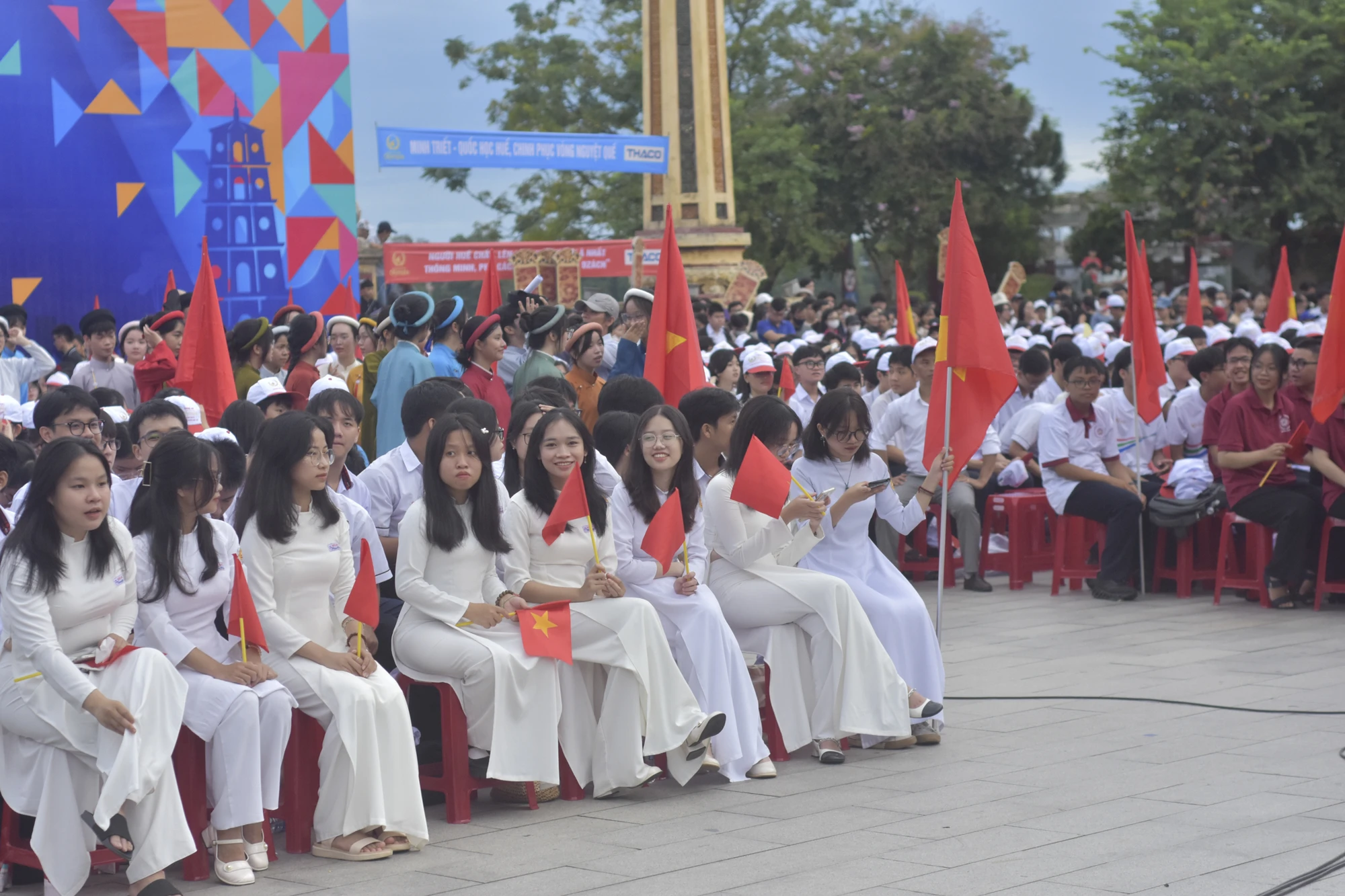 duong-len-dinh-olypia-hue-10.jpg