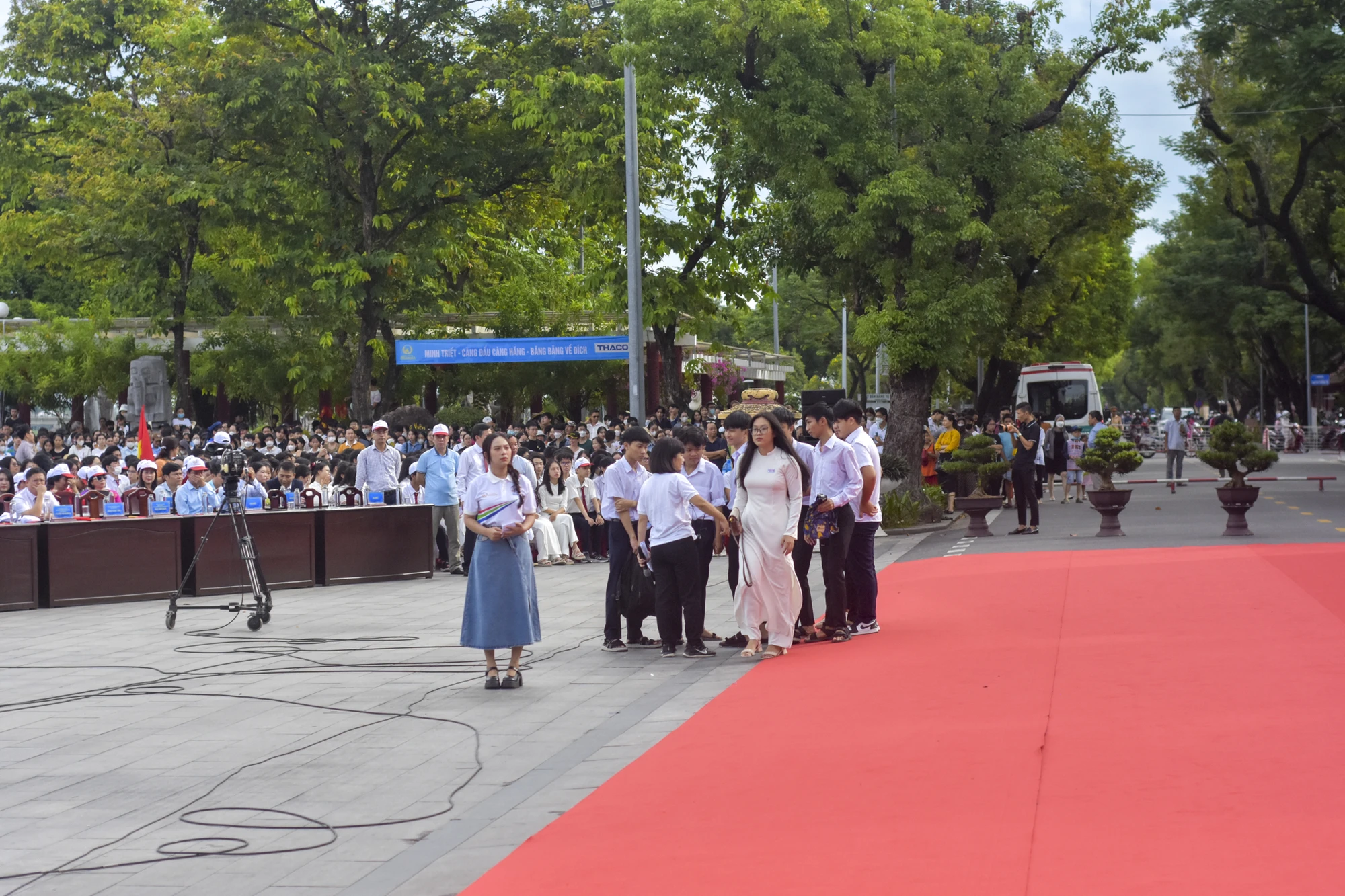 duong-len-dinh-olypia-hue-3.jpg