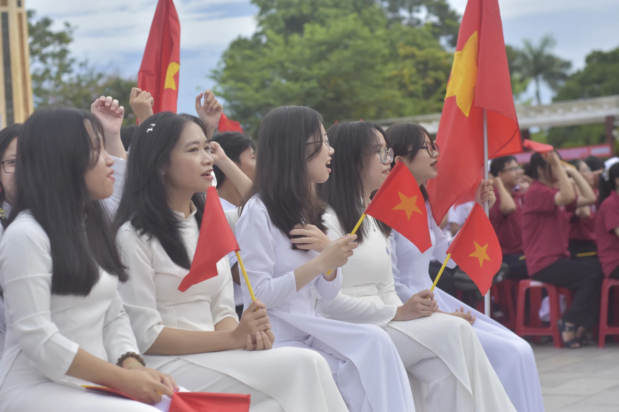 duong-len-dinh-olypia-hue-9.jpg