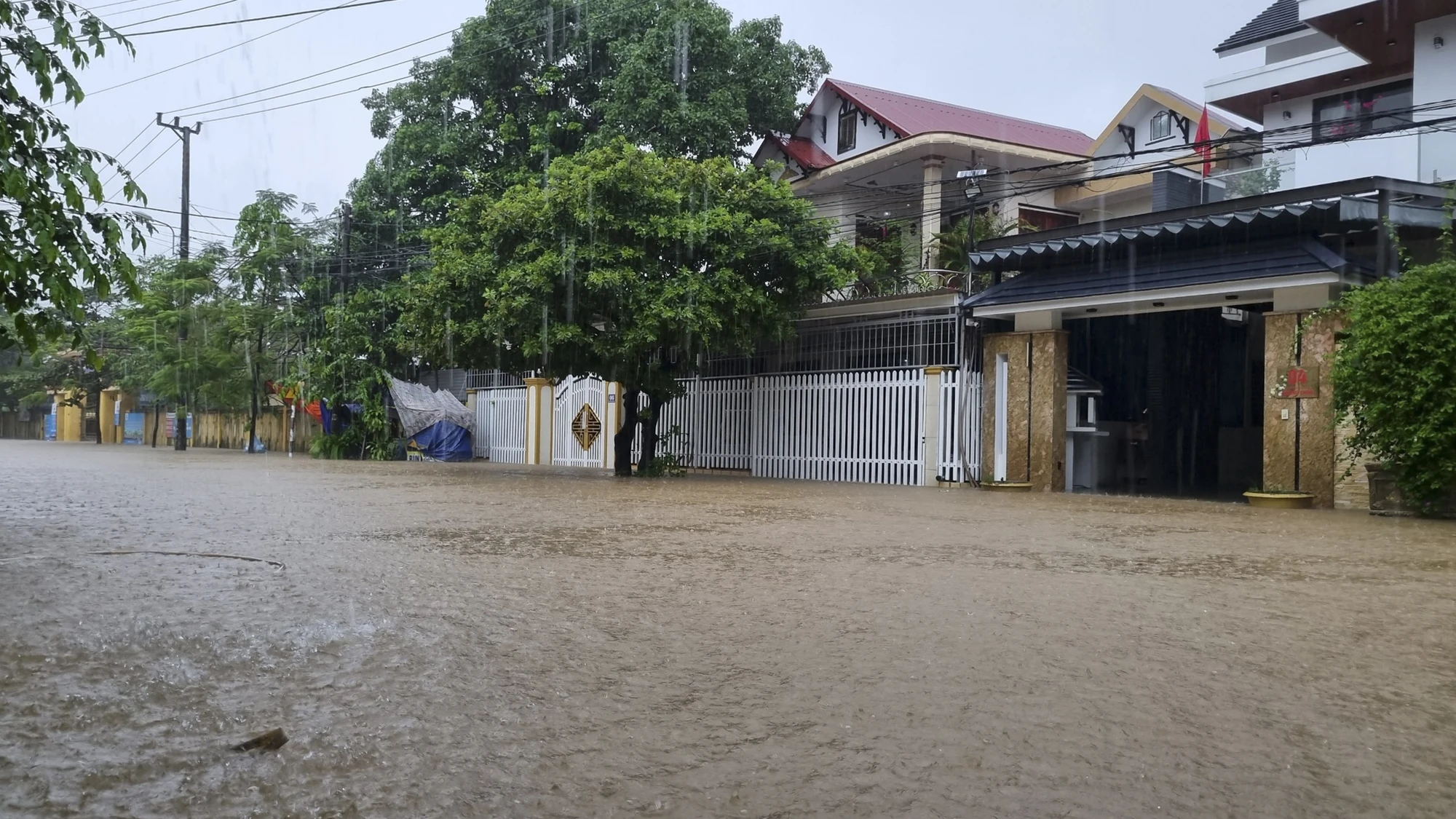 Quảng Trị: Nhiều khu vực ở TP Đông Hà ngập sâu