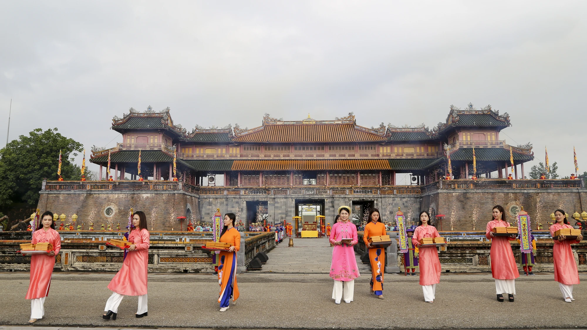 tang-lich-dau-nam-8-8362.jpg