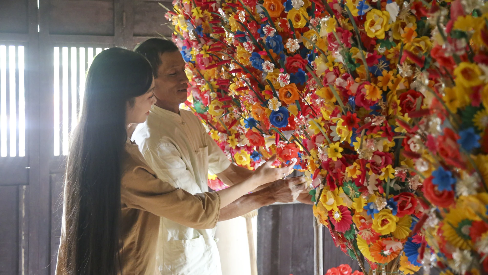 lang-hoa-giay-thanh-tien-o-hue-14.jpg