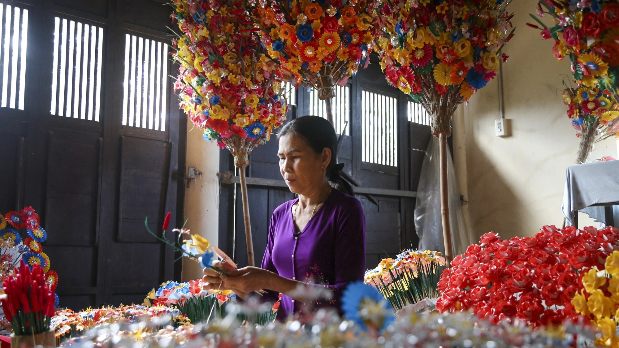 lang-hoa-giay-thanh-tien-o-hue-16.jpg