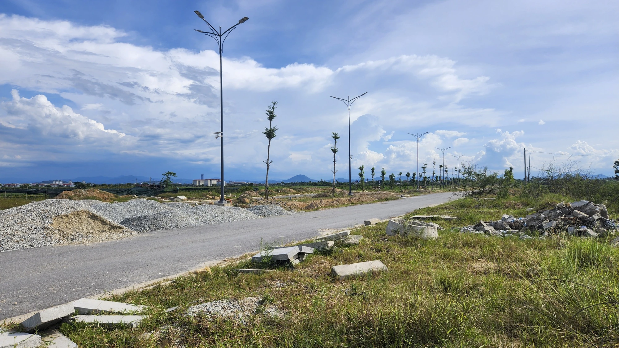 6-nam-chua-xong-4km-duong-20.jpg