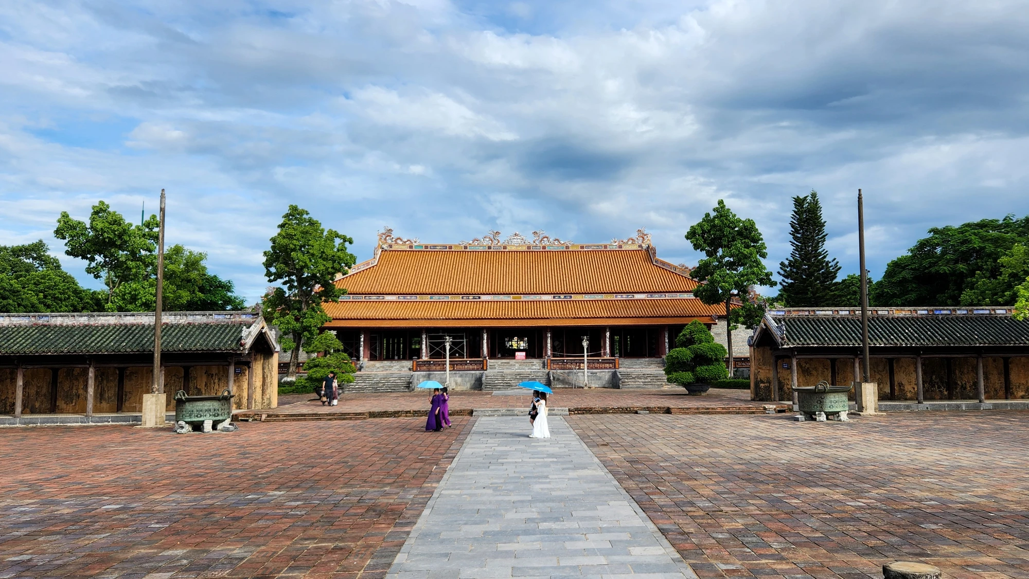 Điện Thái Hòa nằm trong Đại nội Huế