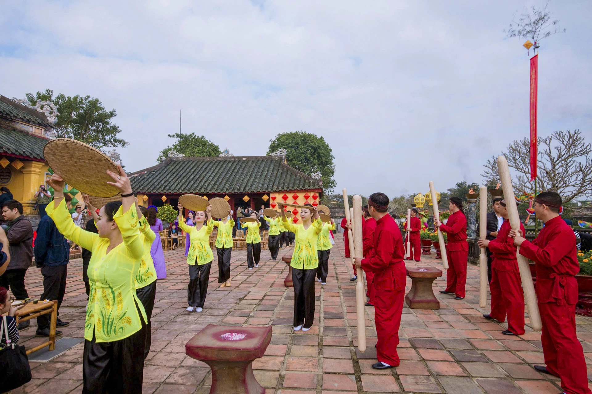 phong-vi-tet-trong-hoang-cung-hue-6.jpg