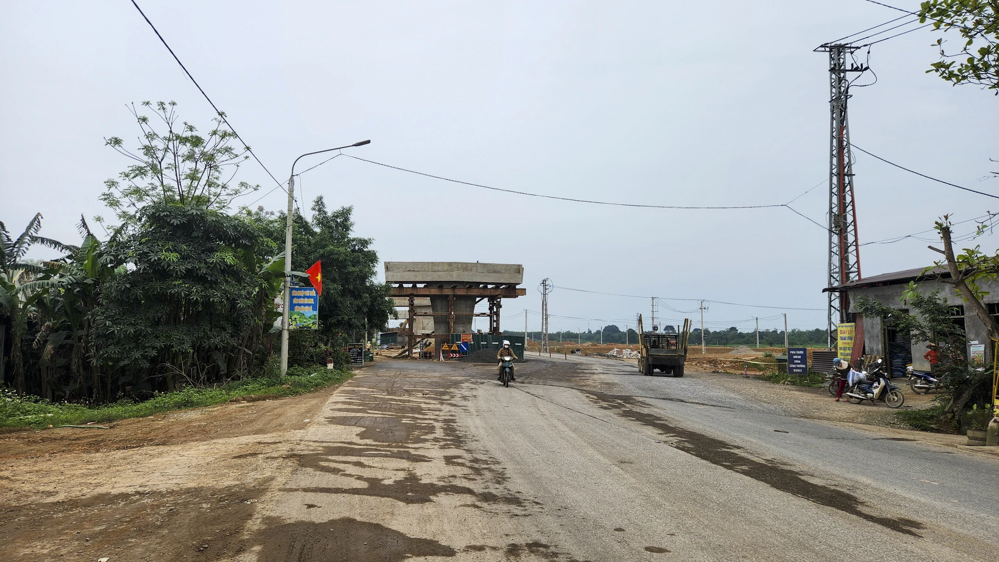 cao-toc-van-ninh-cam-lo-1.jpg