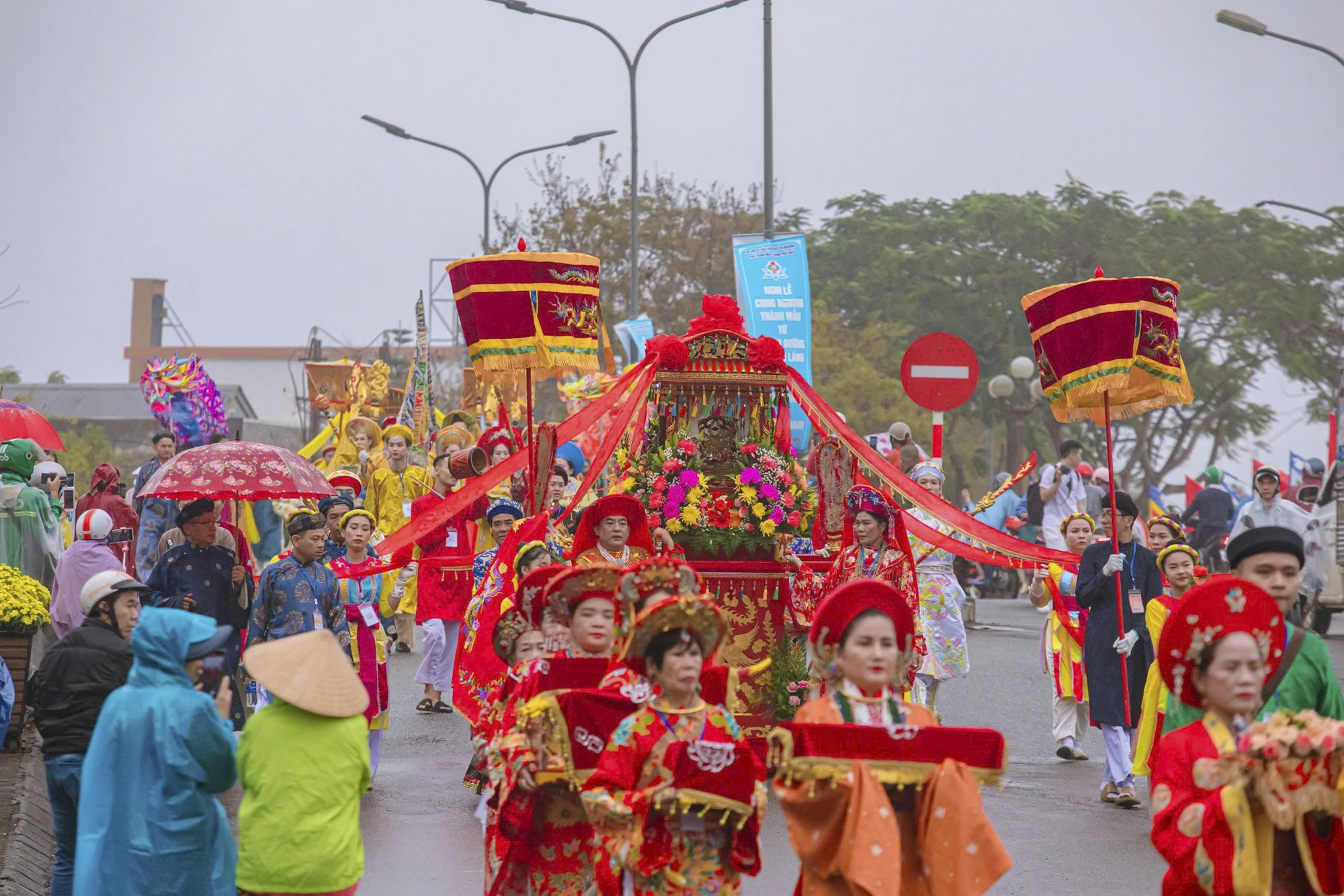 dien-hue-nam-11.jpg