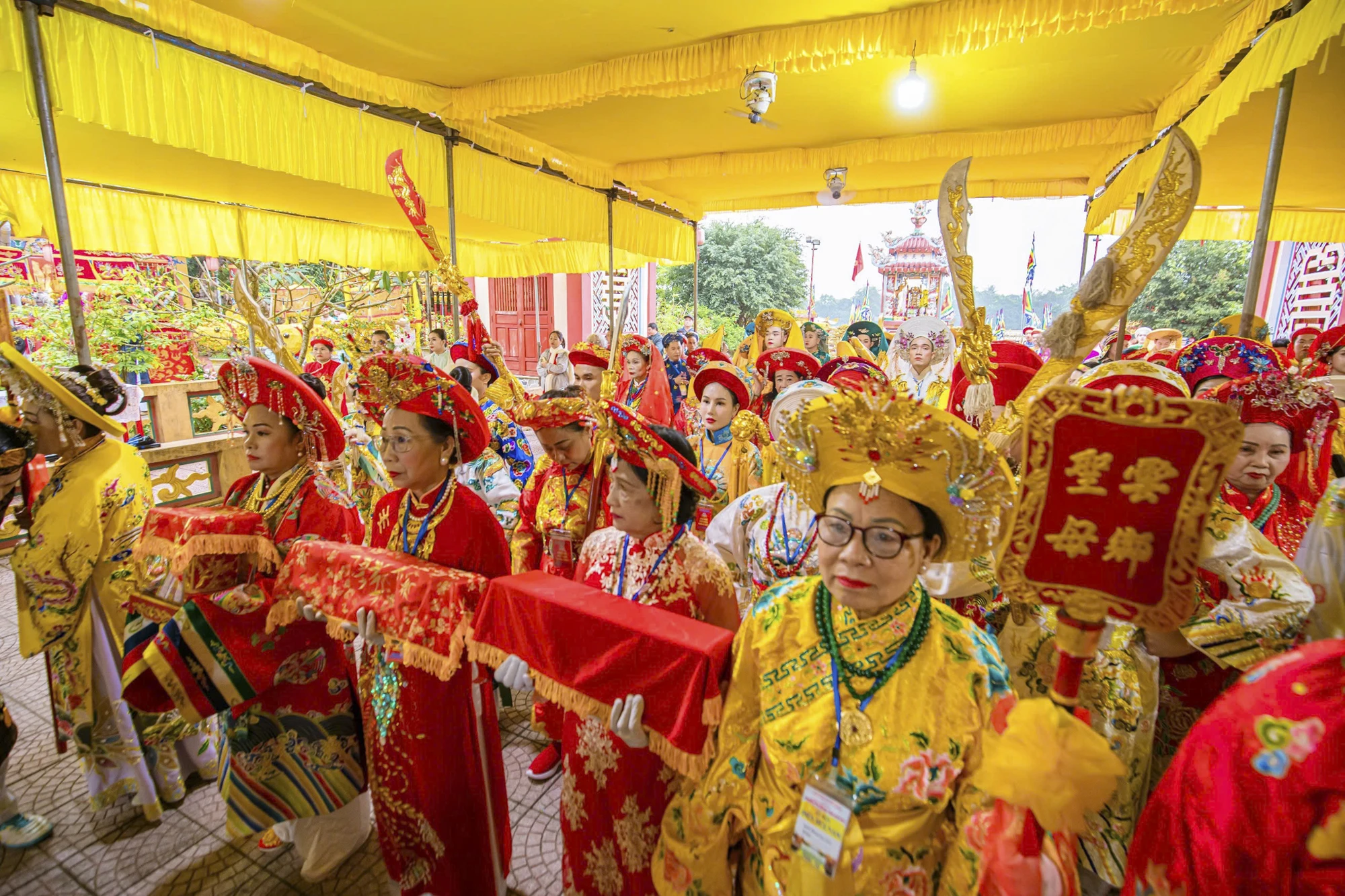 dien-hue-nam-2.jpg