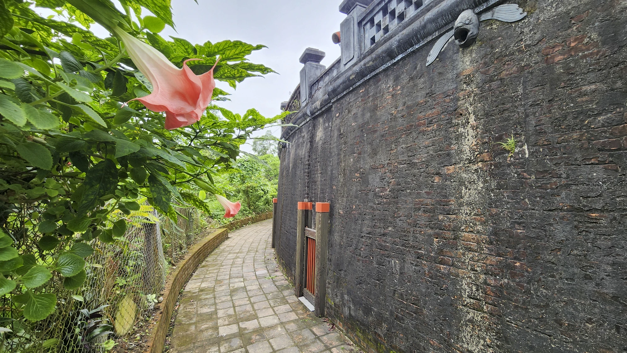 ho-quyen-o-hue-30.jpg