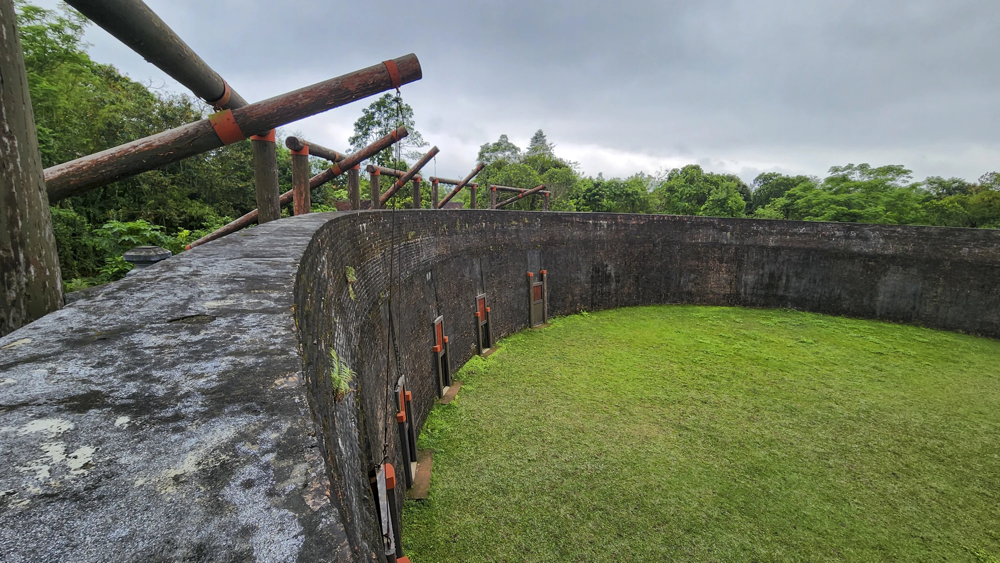 ho-quyen-o-hue-42.jpg