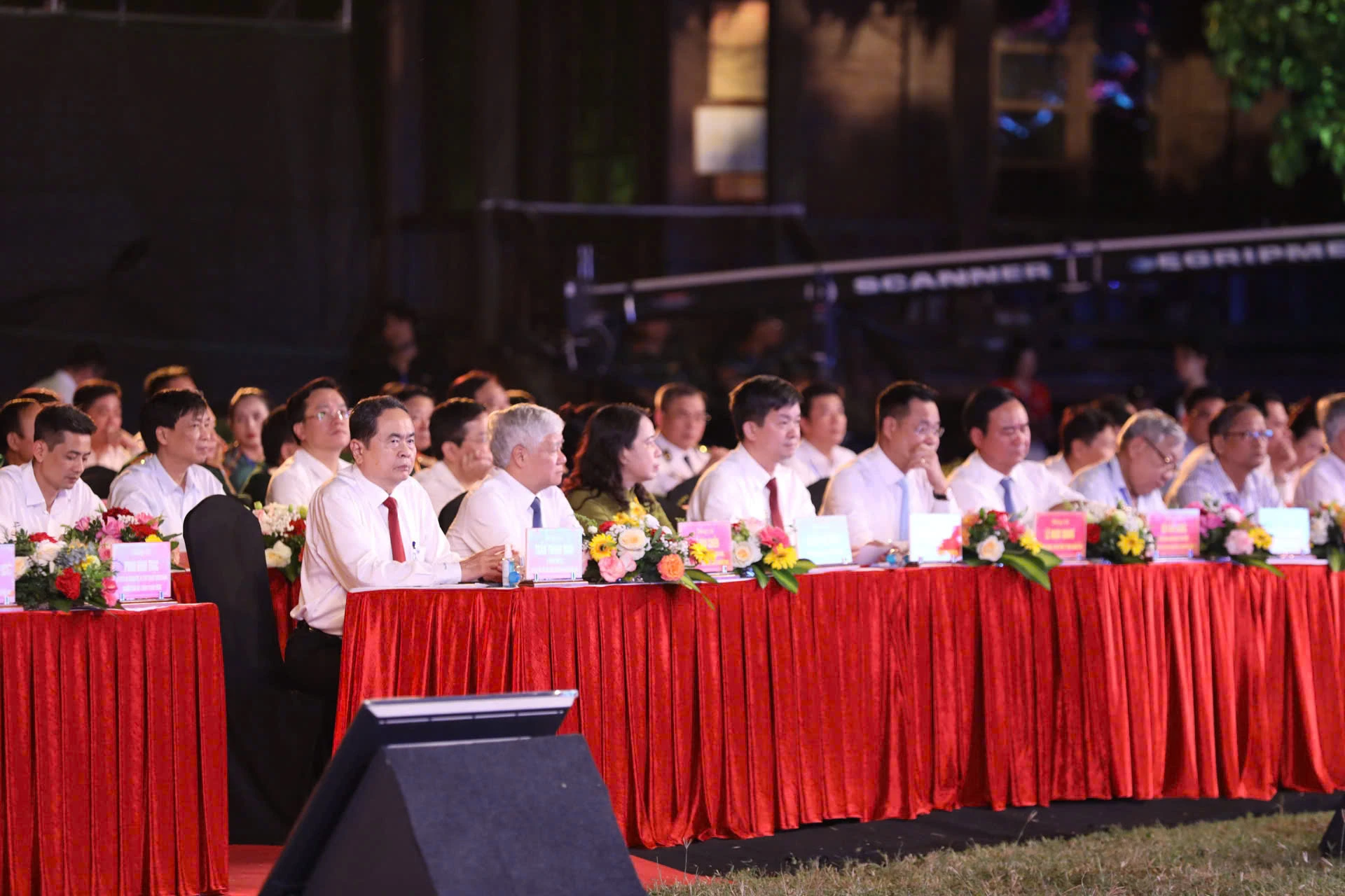 lanh-dao-dang-nha-nuoc.jpg