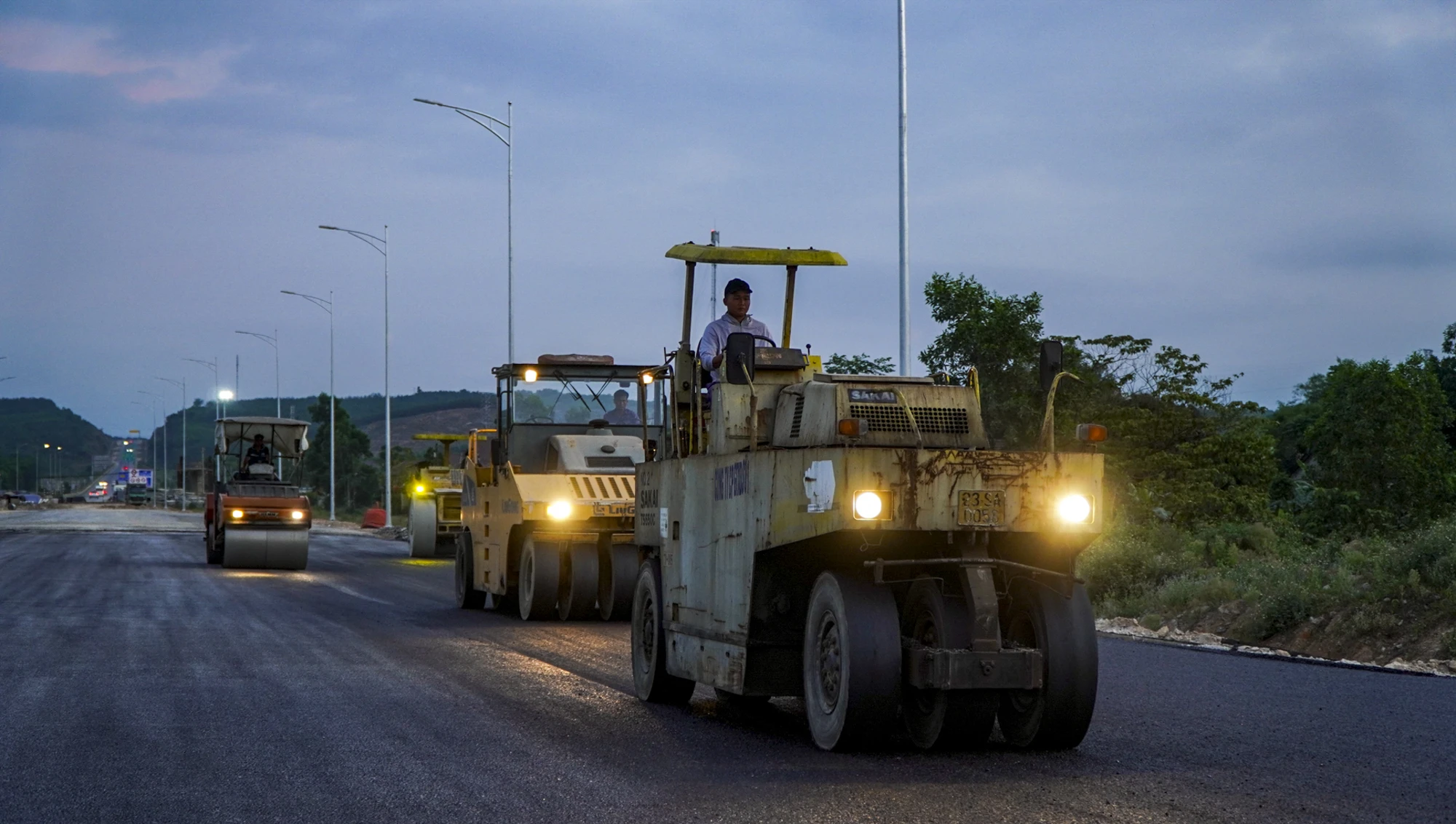 cao-toc-van-ninh-cam-lo-1.jpg
