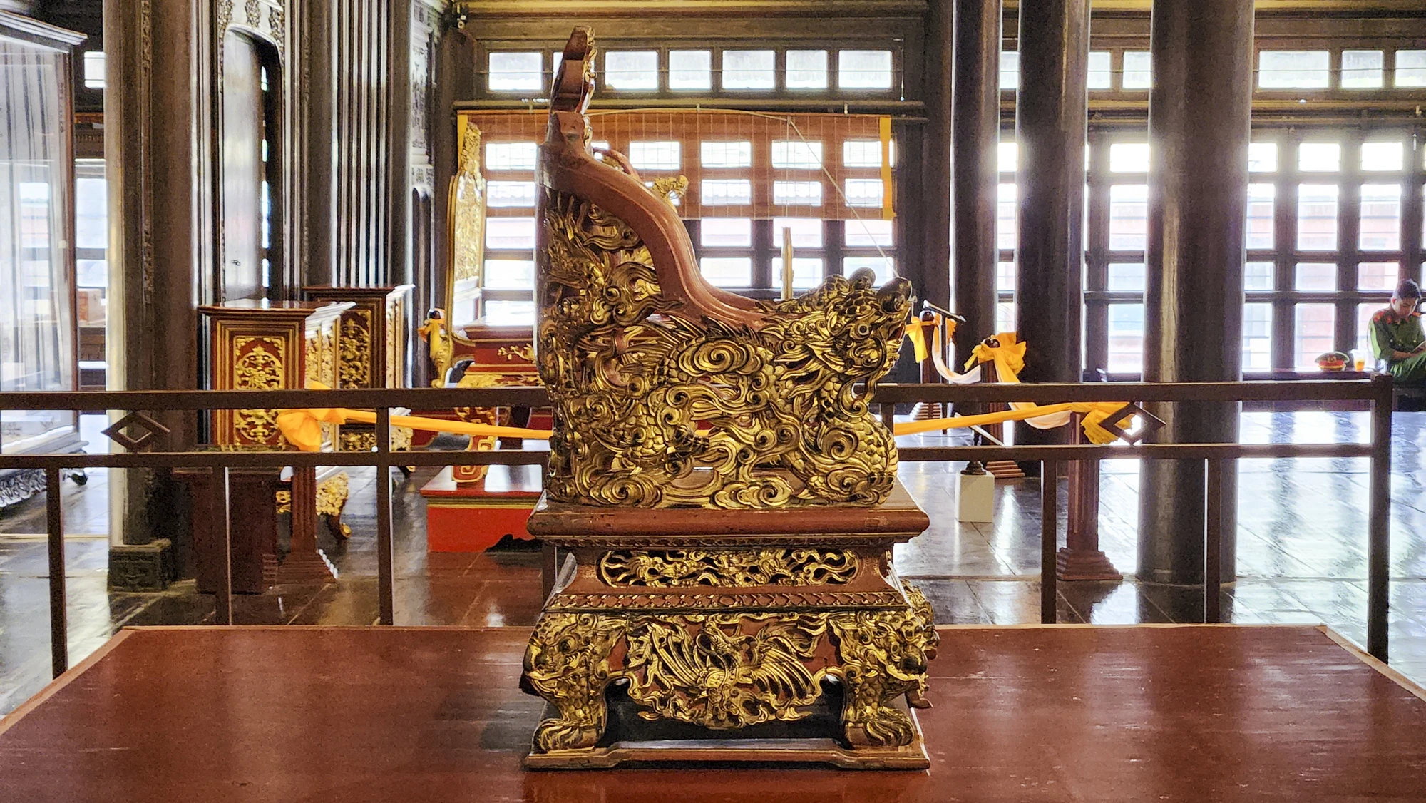 ngai-vua-trieu-nguyen-20.jpg