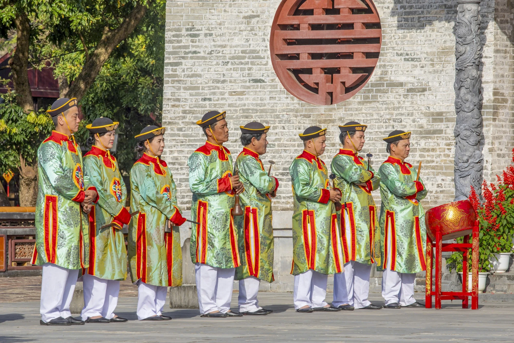 le-thiet-trieu-8.jpg