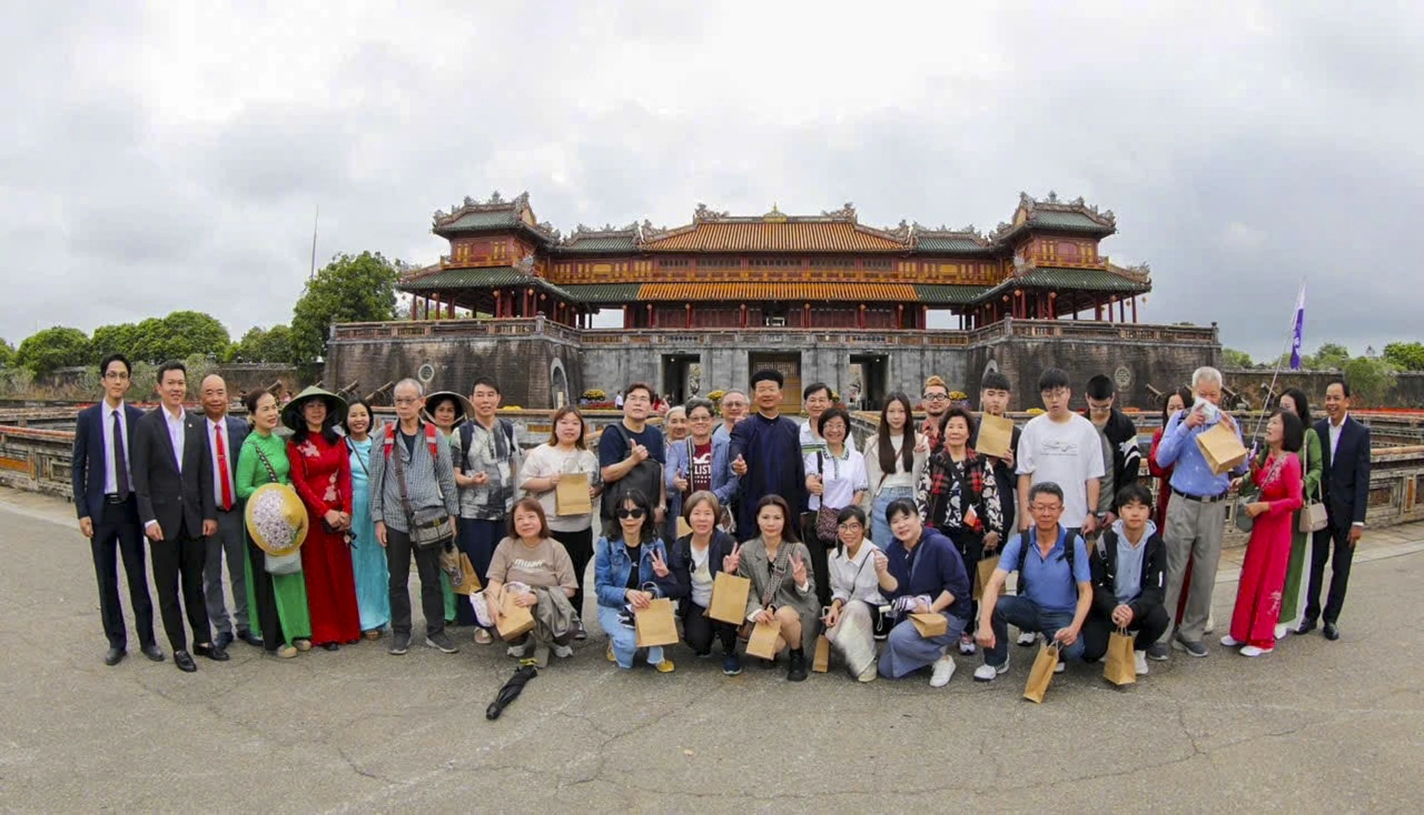 dai-noi-hue-1.jpg