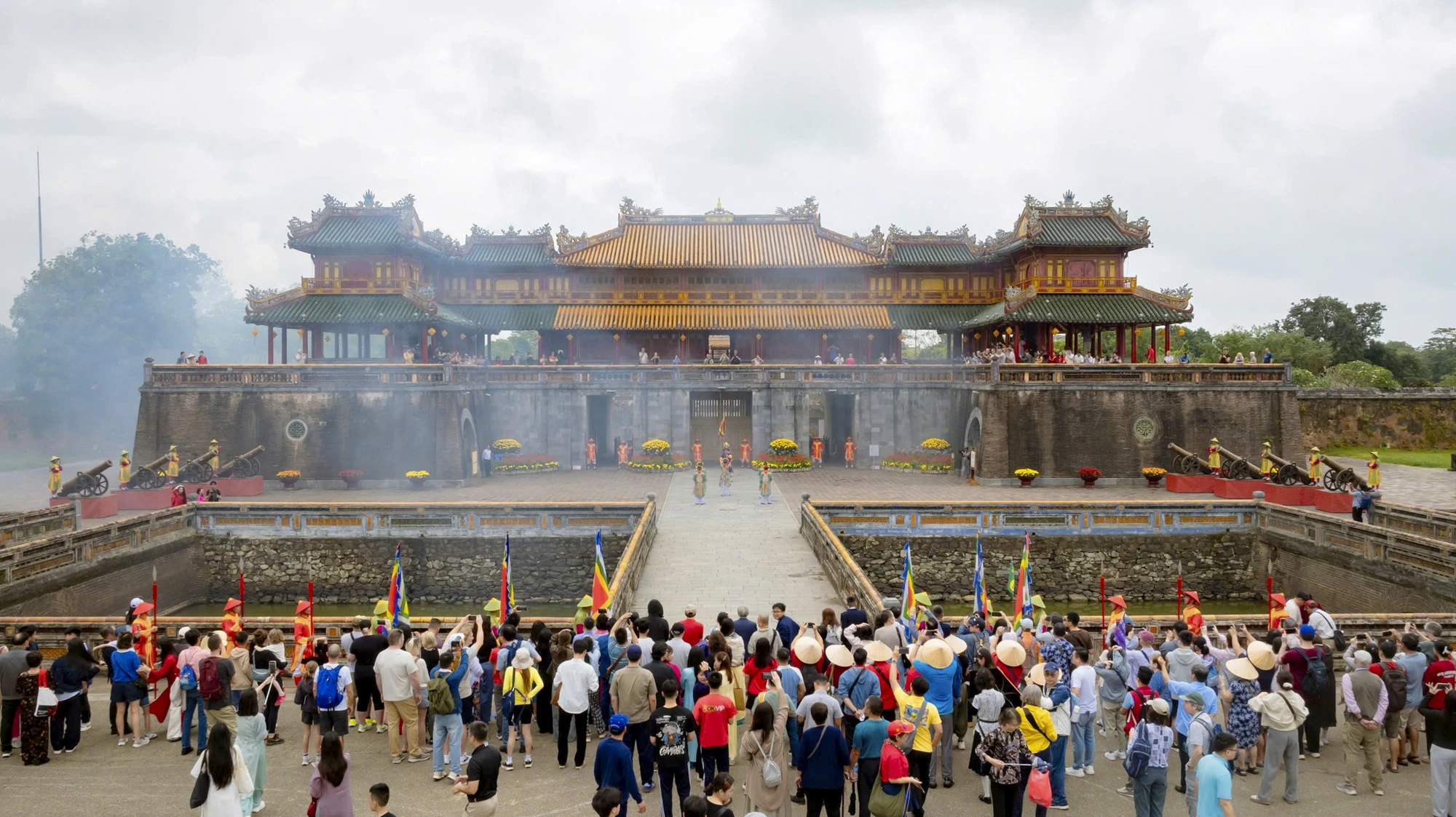 dai-noi-hue-11.jpg