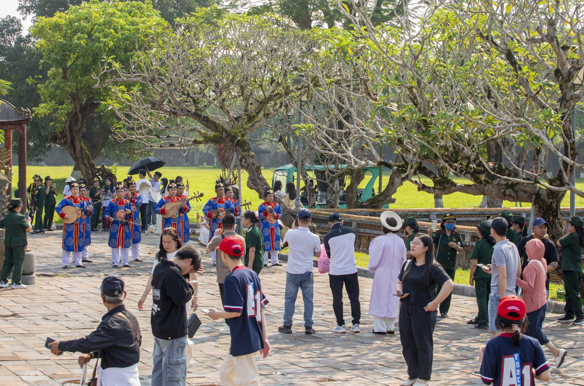dai-noi-hue-33.jpg