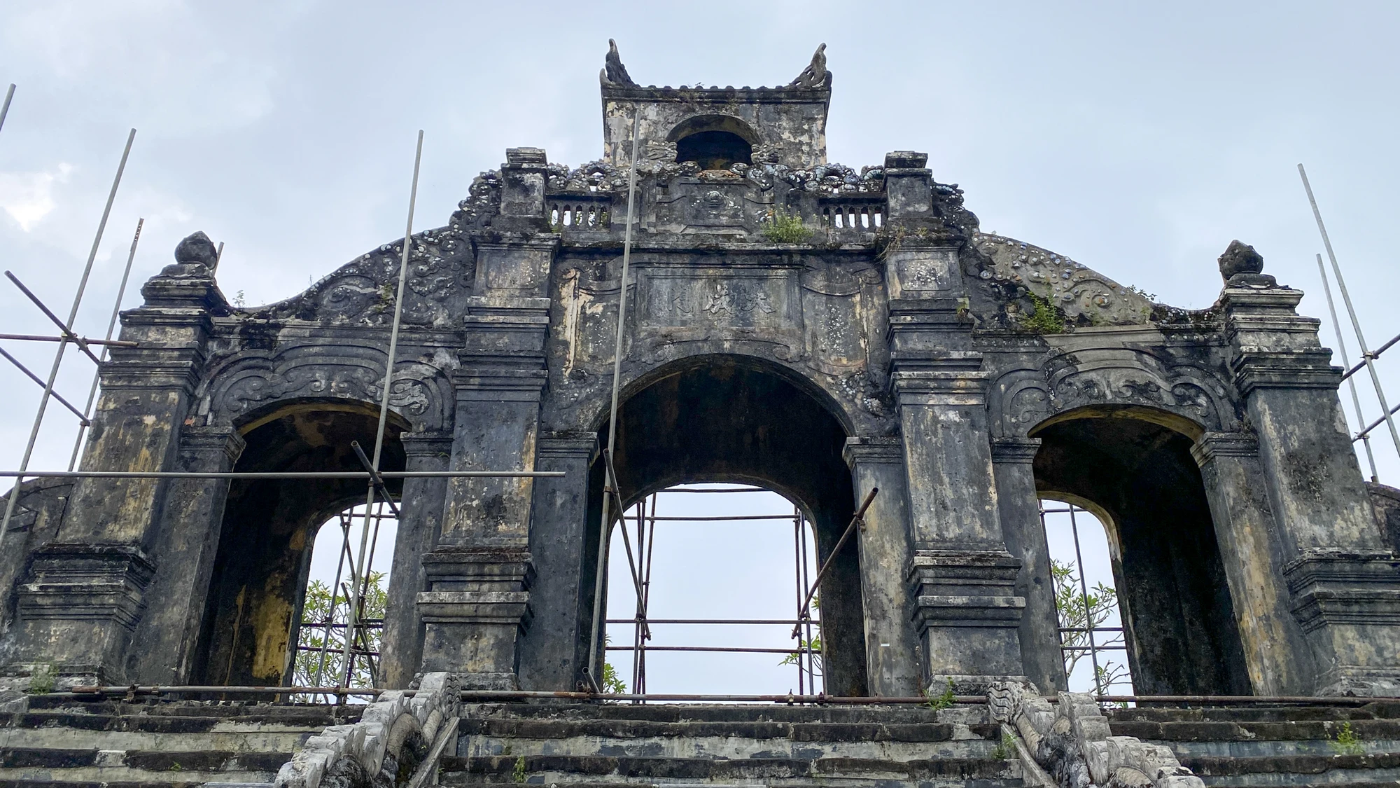 van-mieu-hue-7.jpg