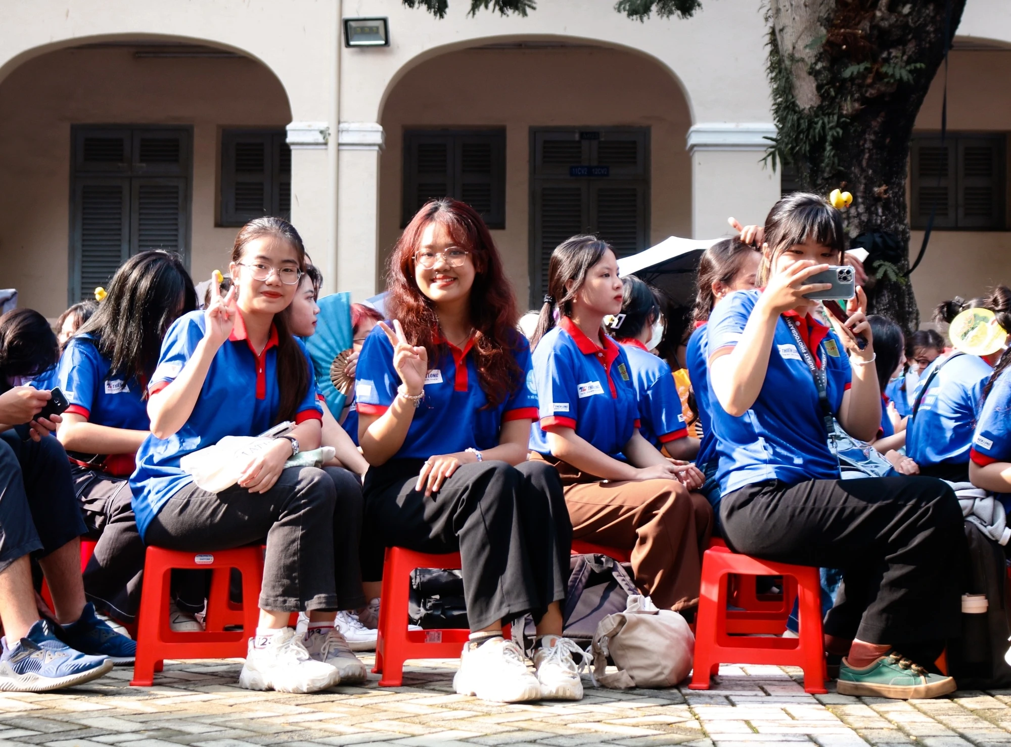 Những "bóng hồng" rạng rỡ trong ngày ra quân Những "bóng hồng" rạng rỡ trong ngày ra quân