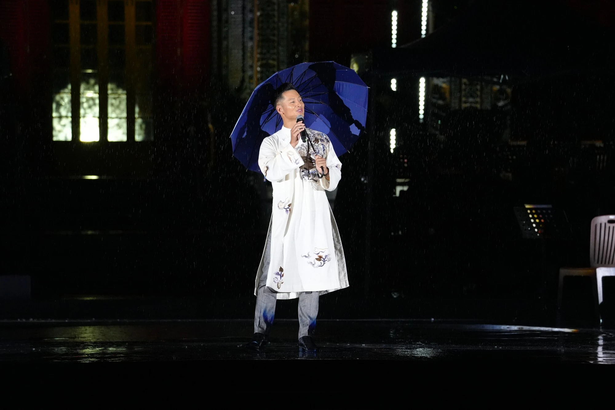 trinh-song-son11.jpg