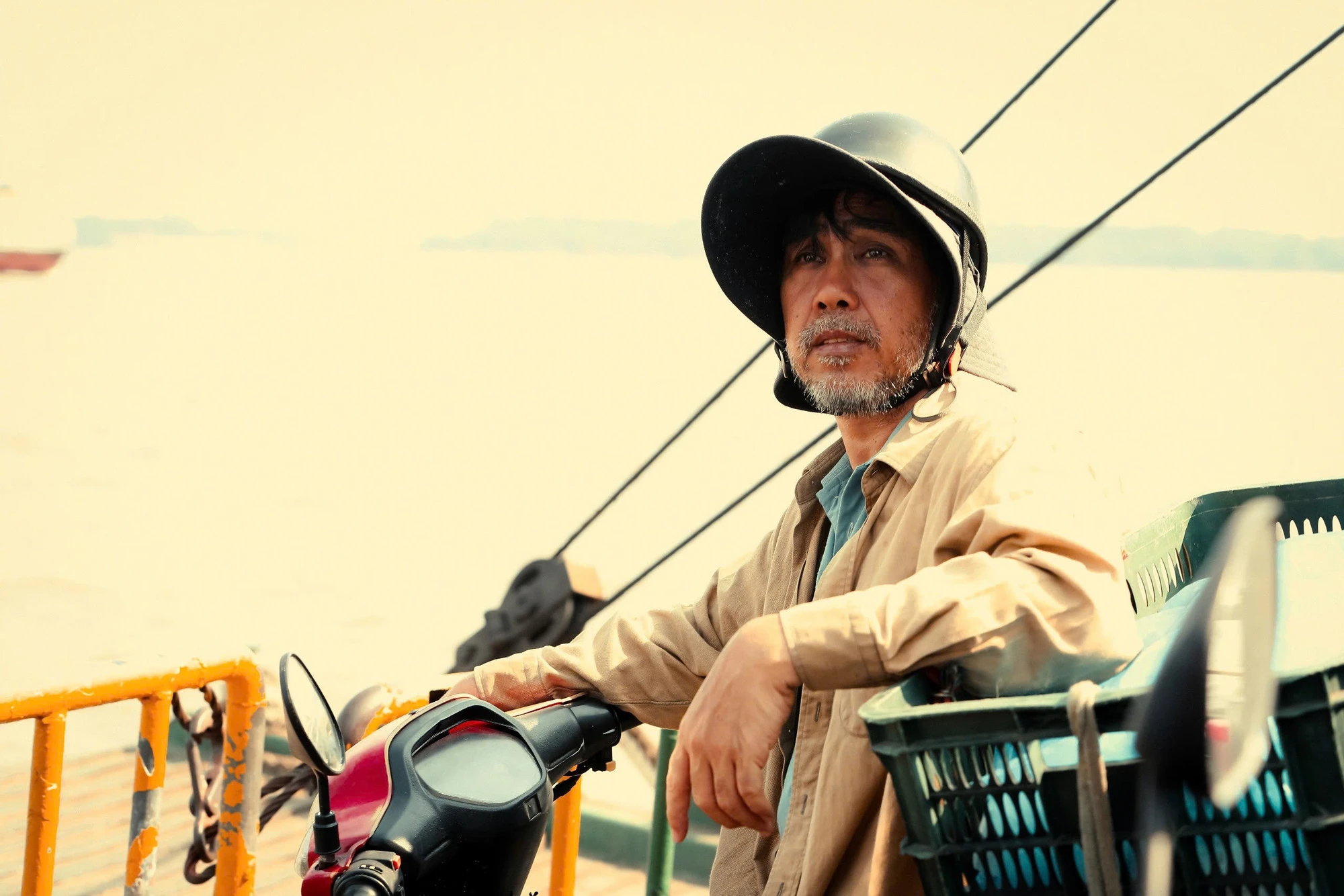 nghe-si-quyen-linh.jpg