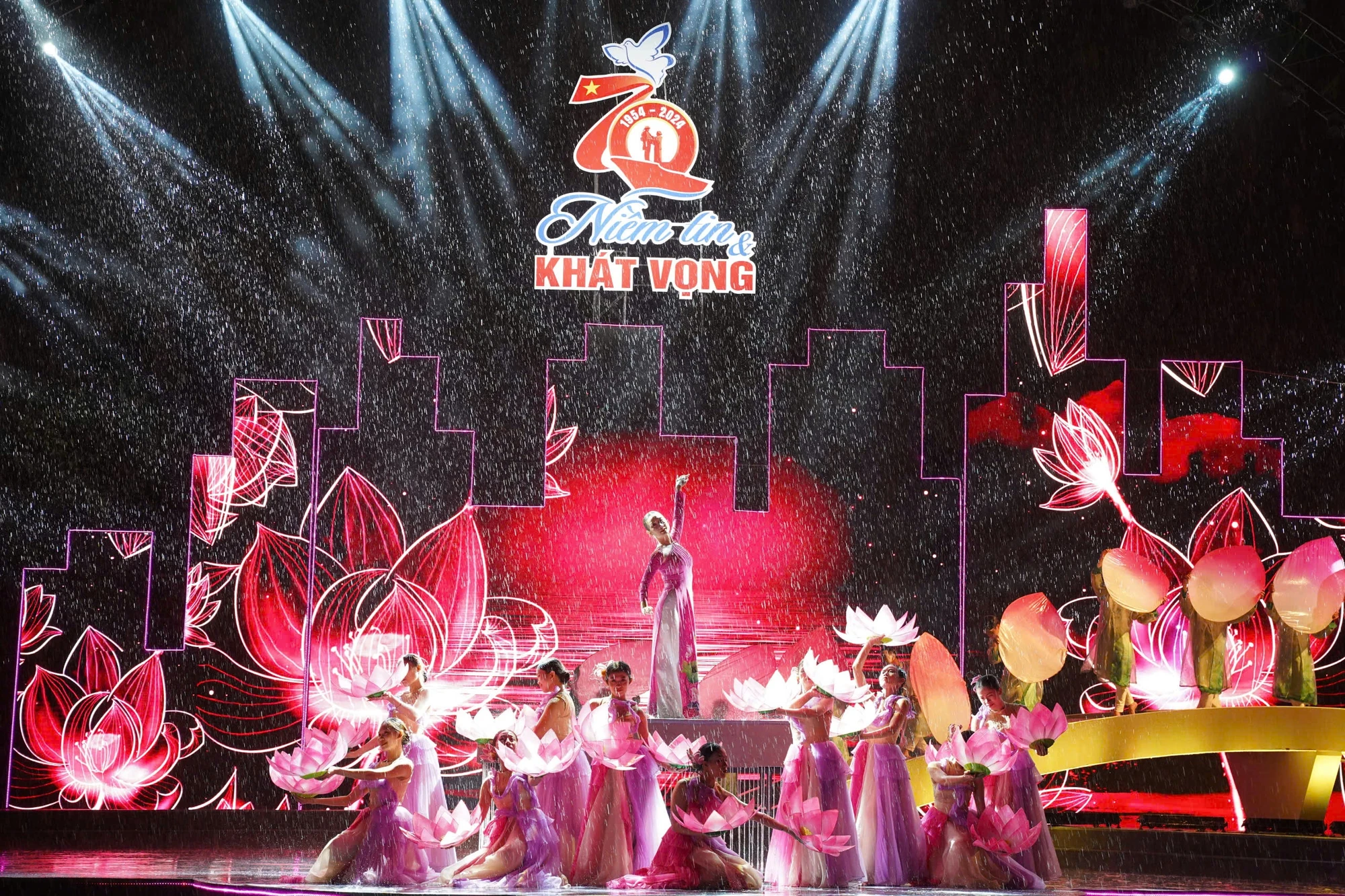 70-nam-hiep-dinh-gieneve-va-chuyen-tau-tap-ket6.jpg