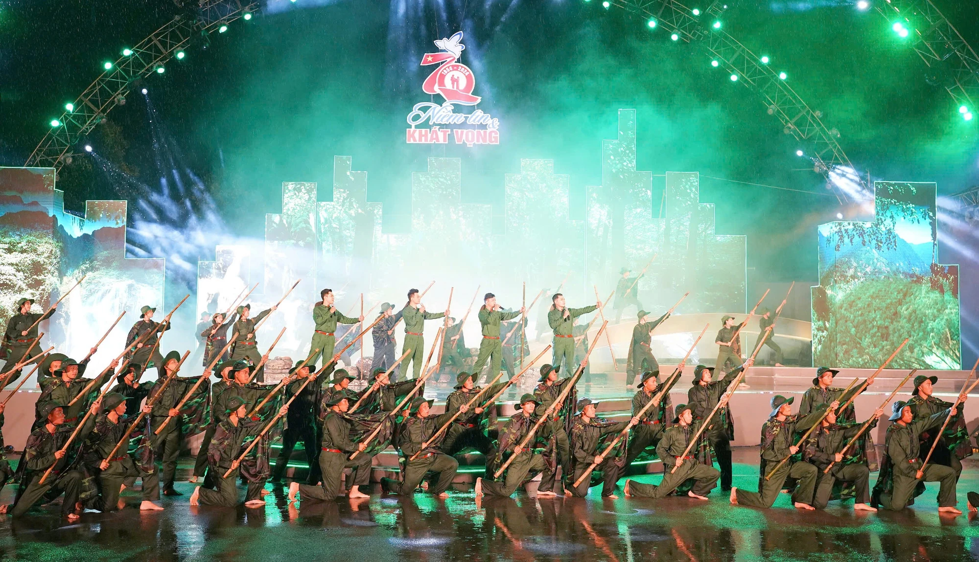 70-nam-hiep-dinh-gieneve-va-chuyen-tau-tap-ket9.jpg
