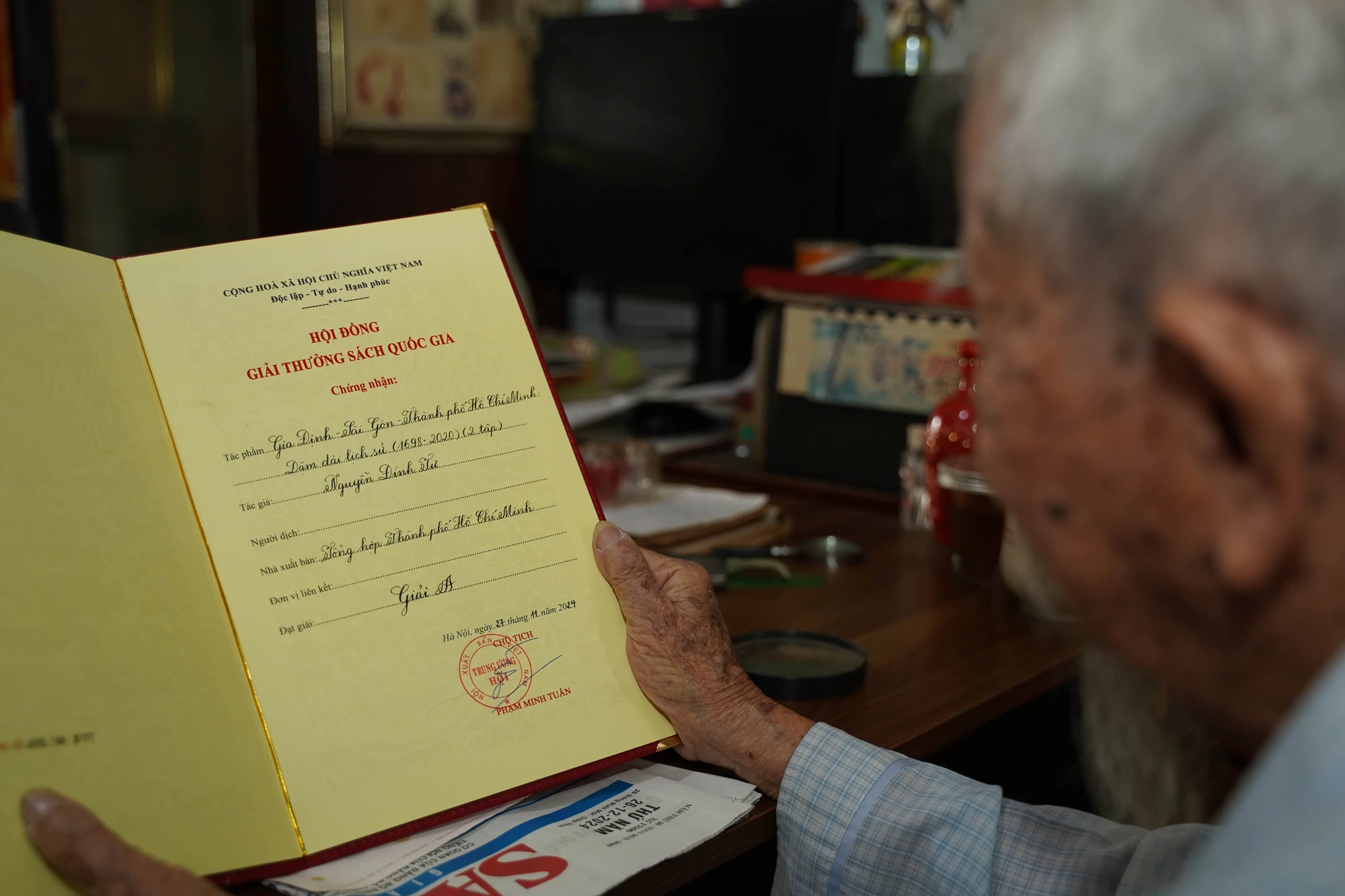 nha-nghien-cuu-nguyen-dinh-tu1.jpg