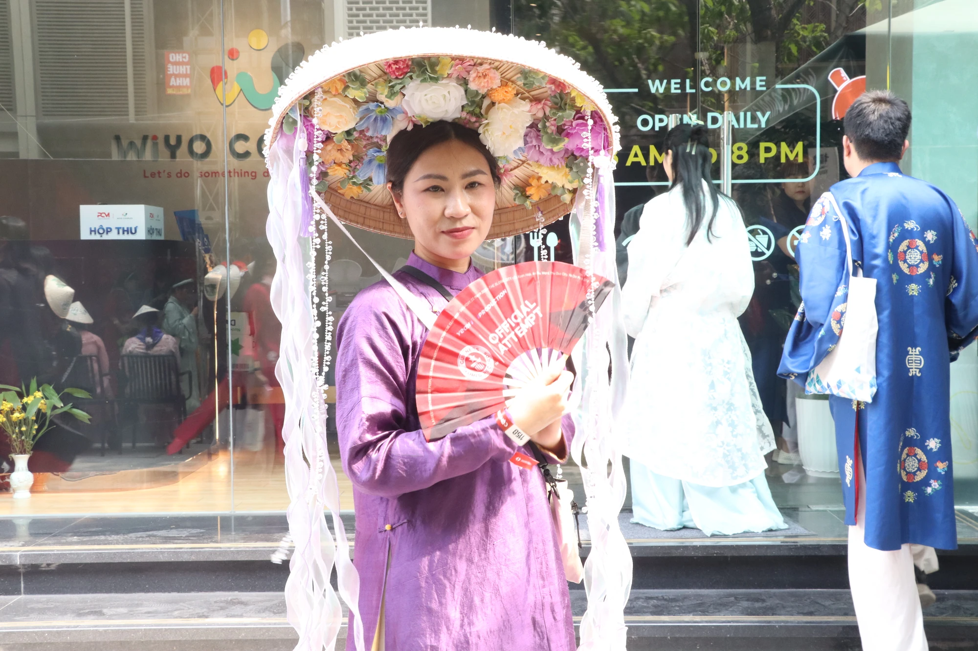 anh-trai-vuot-ngan-chon-gai16.JPG