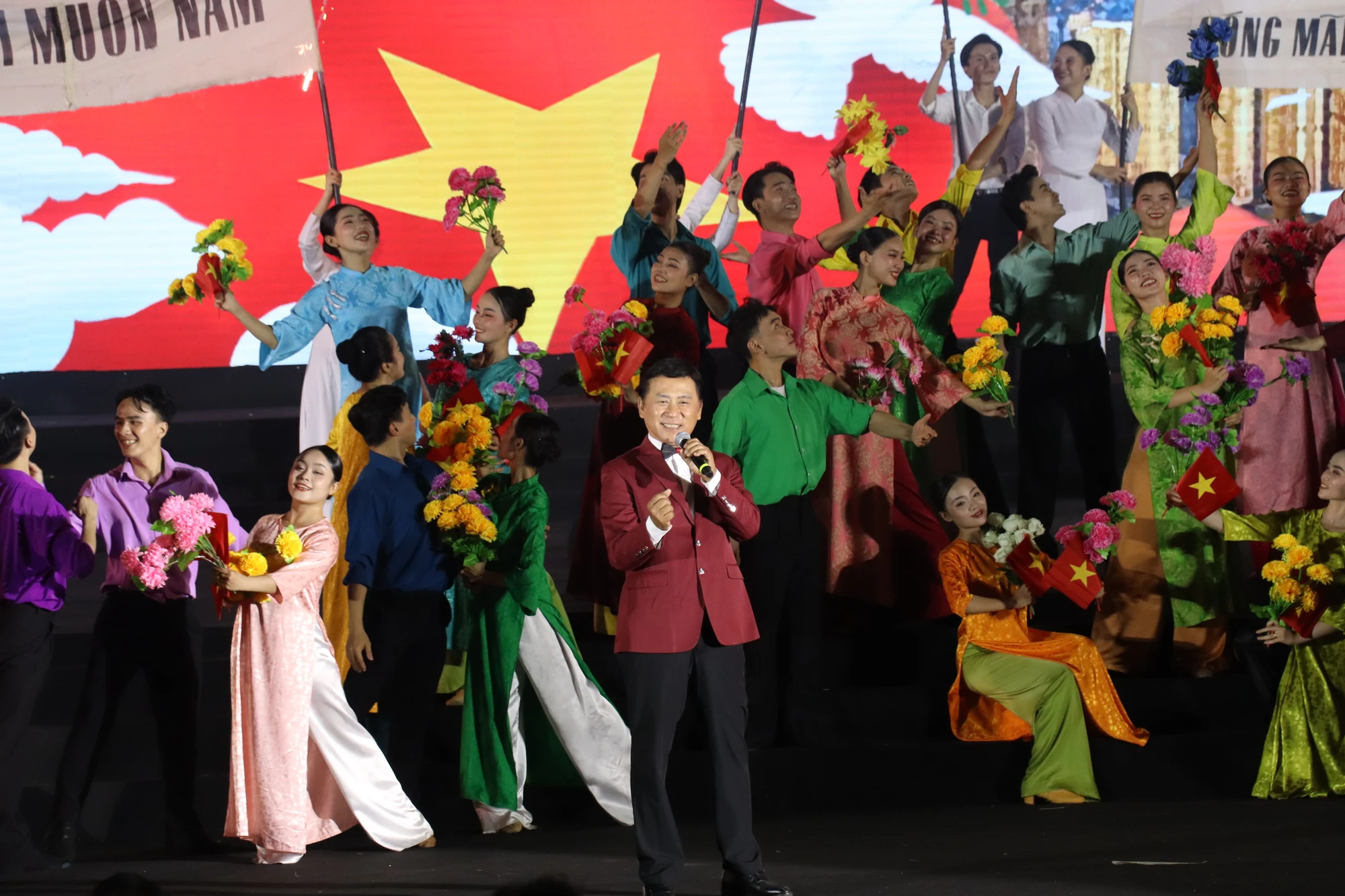 ban-truong-ca-hoa-binh9.JPG