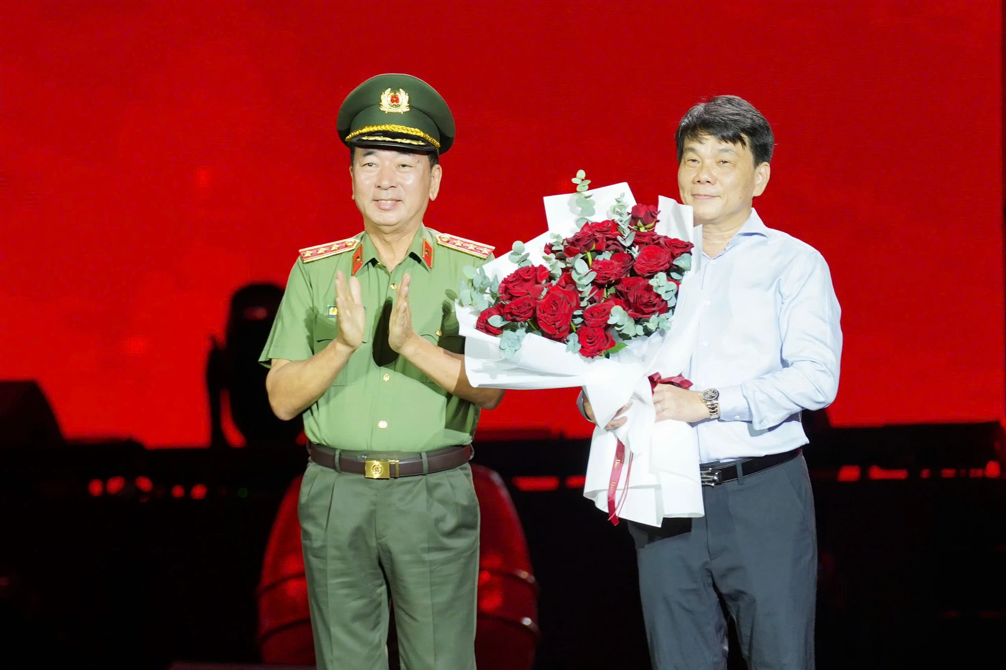 vinh-quang-cong-an-nhan-dan-viet-nam1.jpg
